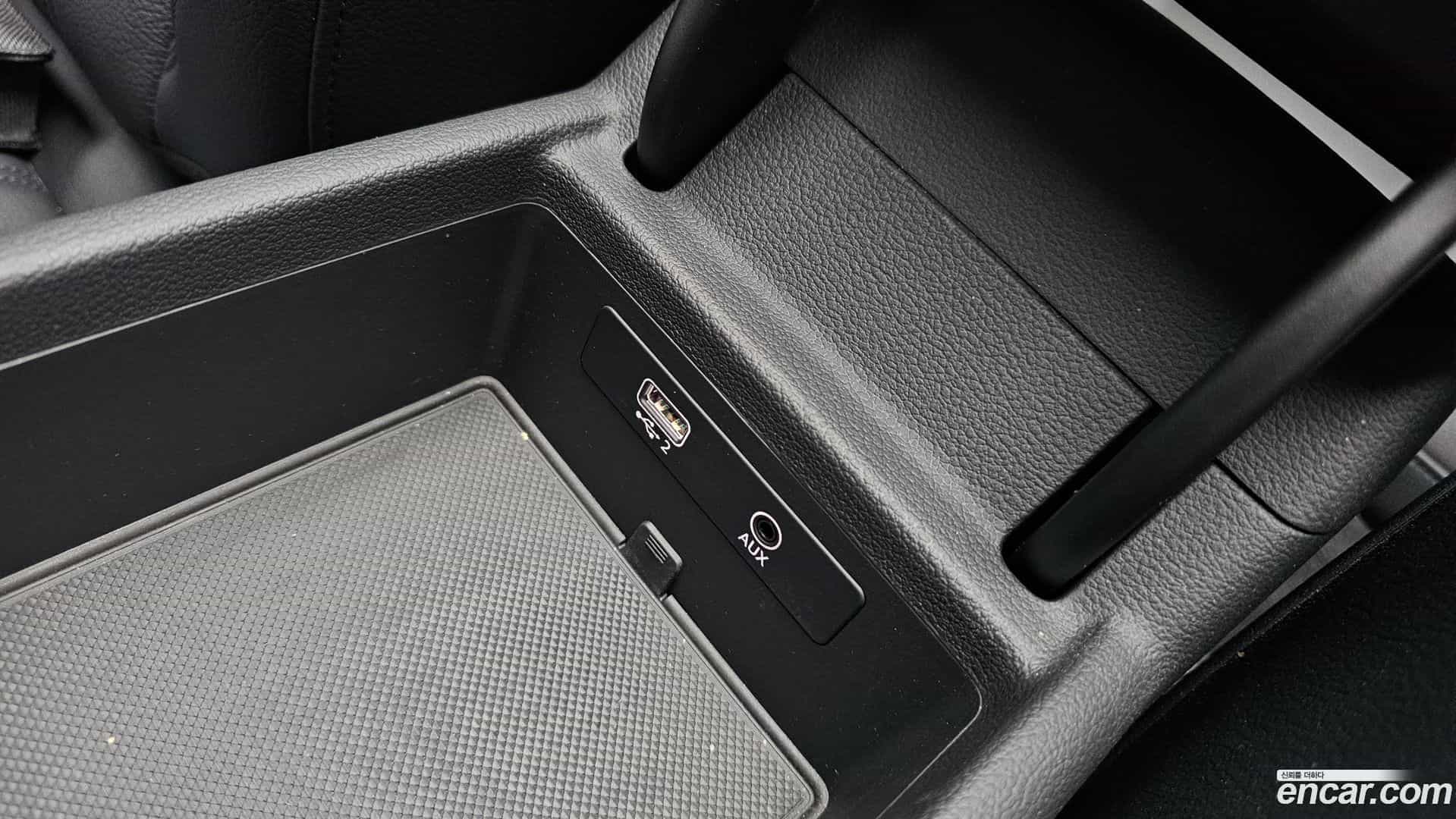 A4 Audi 2018.6-OPTION-048