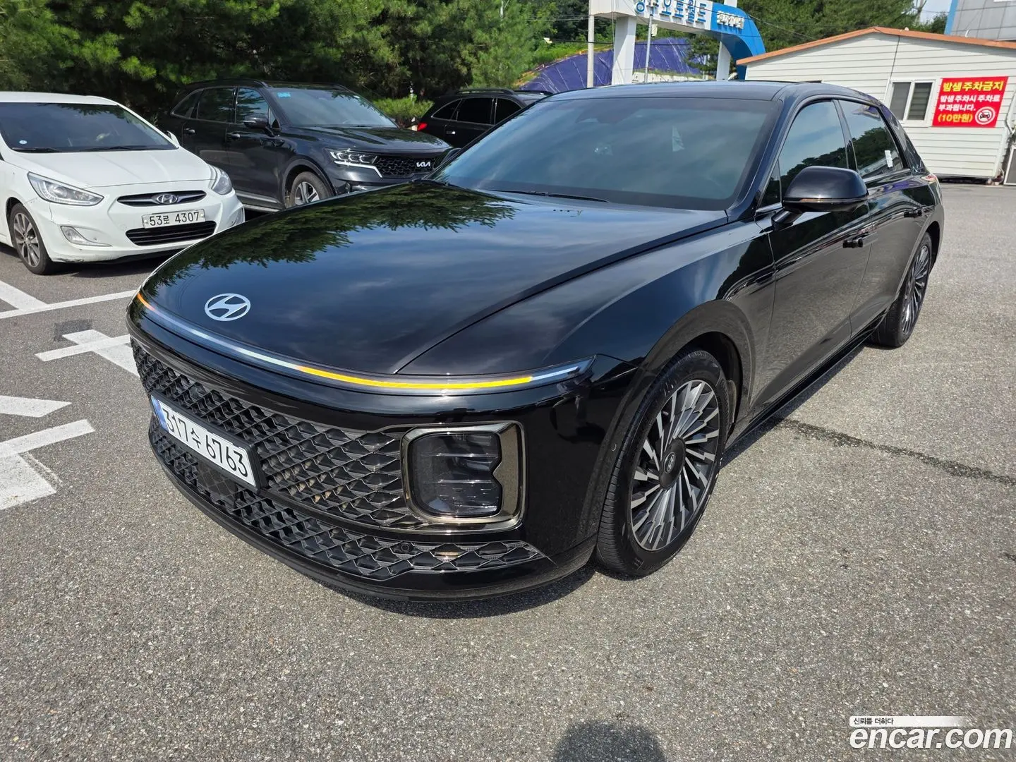 Main__Slider__Photo:Grandeur Hyundai 2023.11-0