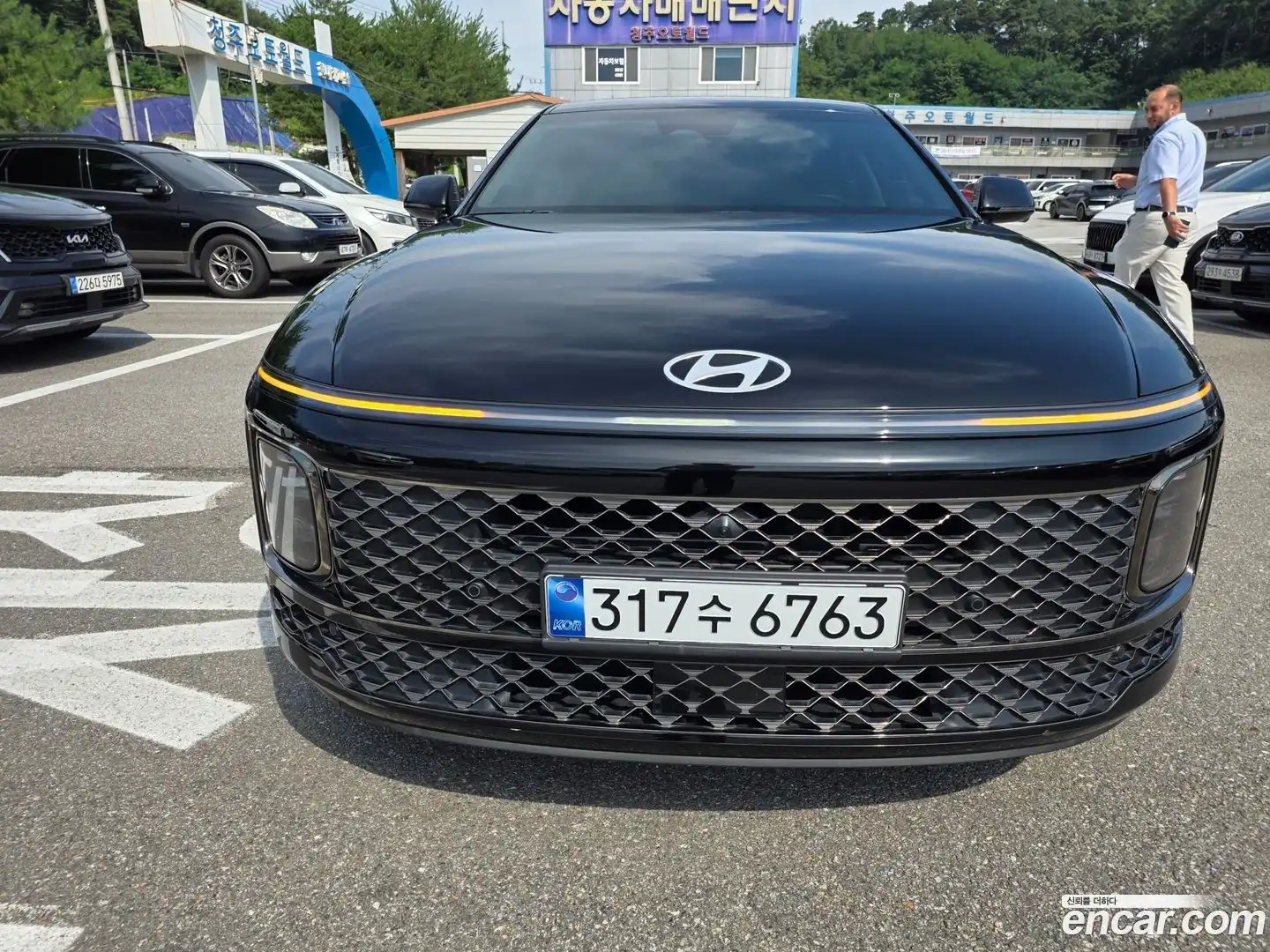 Grandeur Hyundai 2023.11-OUTER-002