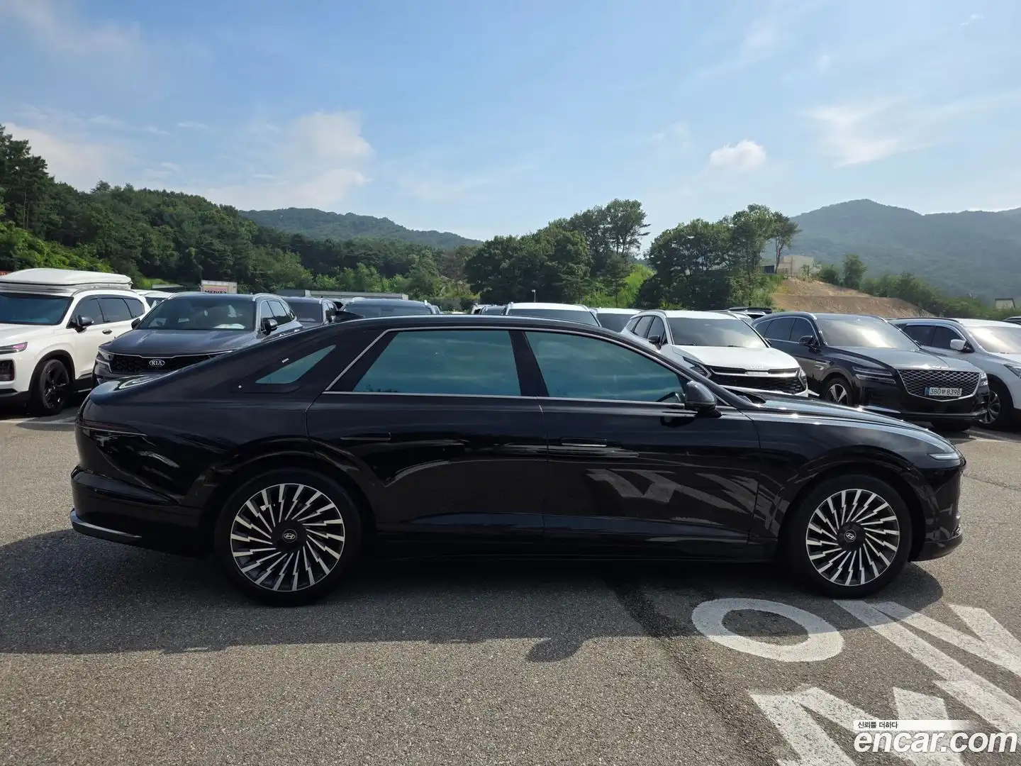 Grandeur Hyundai 2023.11-OUTER-004