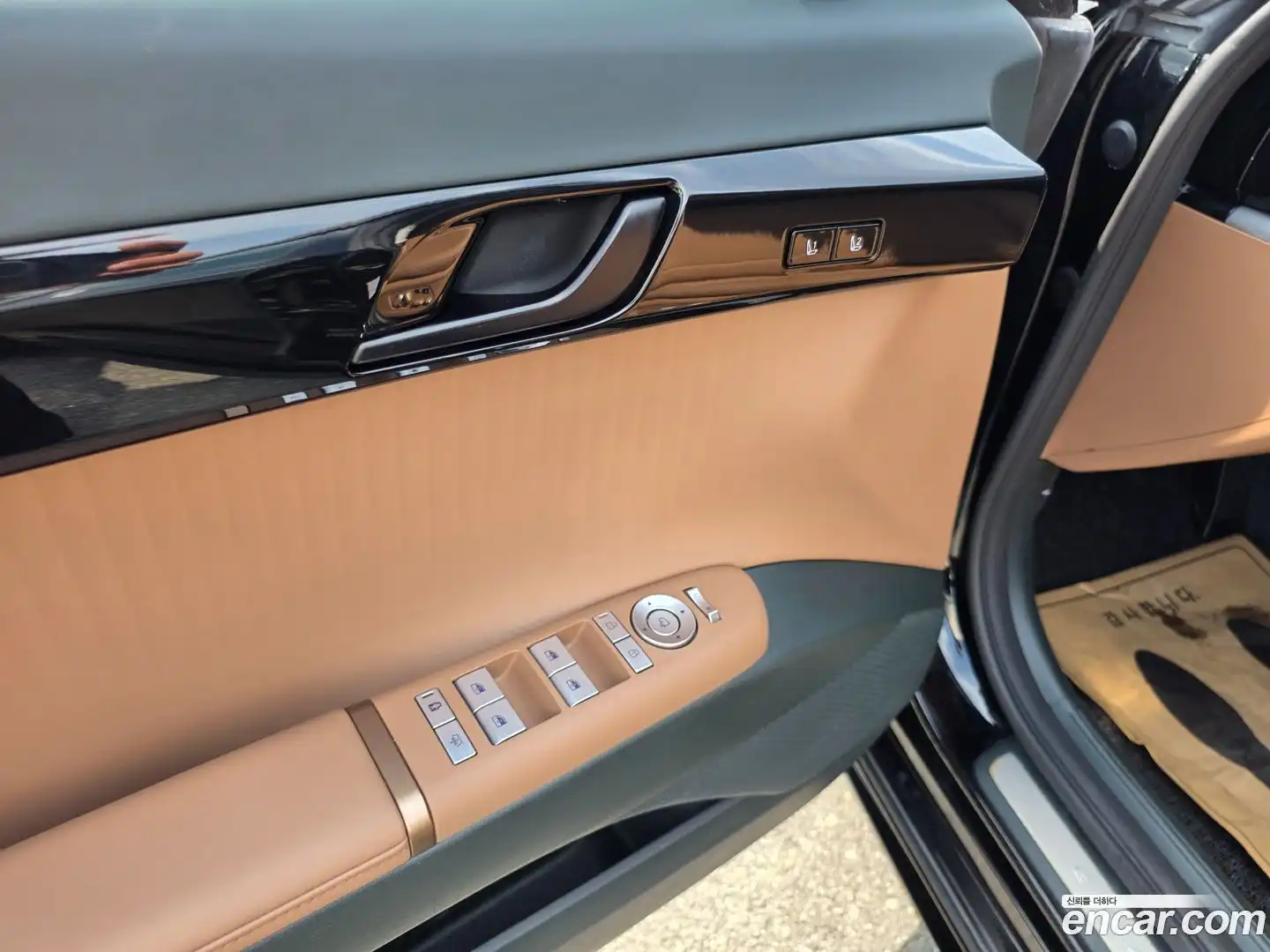 Grandeur Hyundai 2023.11-OPTION-021