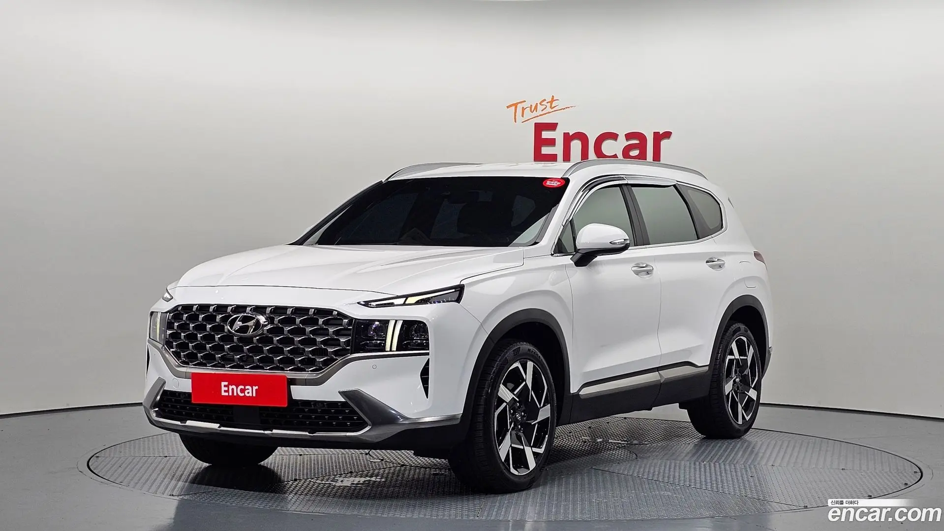Main__Slider__Photo:Santafe Hyundai 2023.1-0
