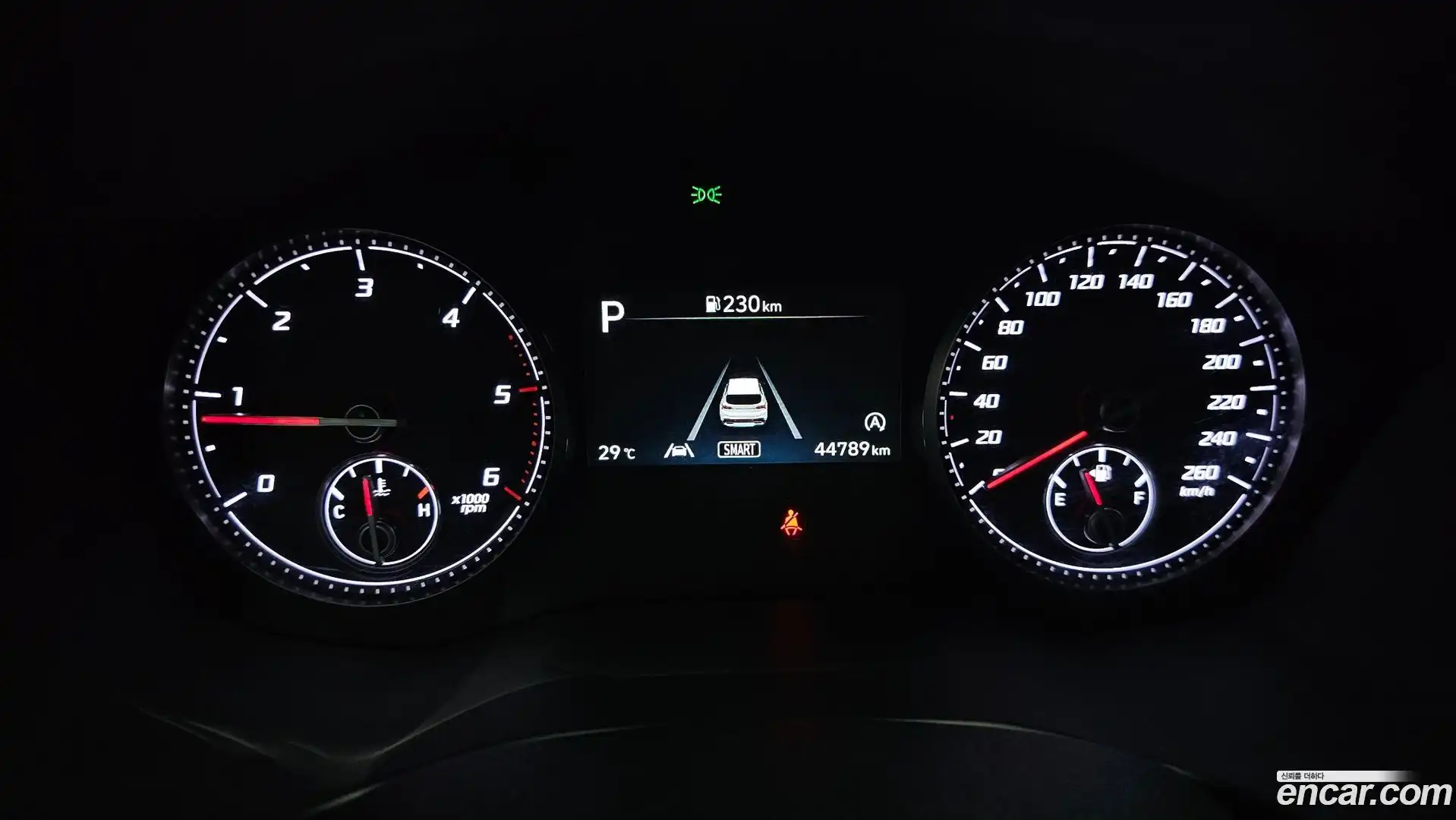 Santafe Hyundai 2023.1-INNER-008