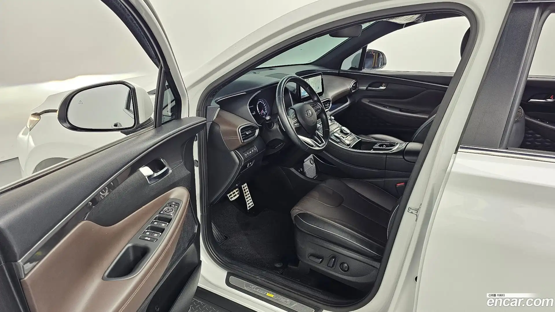 Santafe Hyundai 2023.1-INNER-010