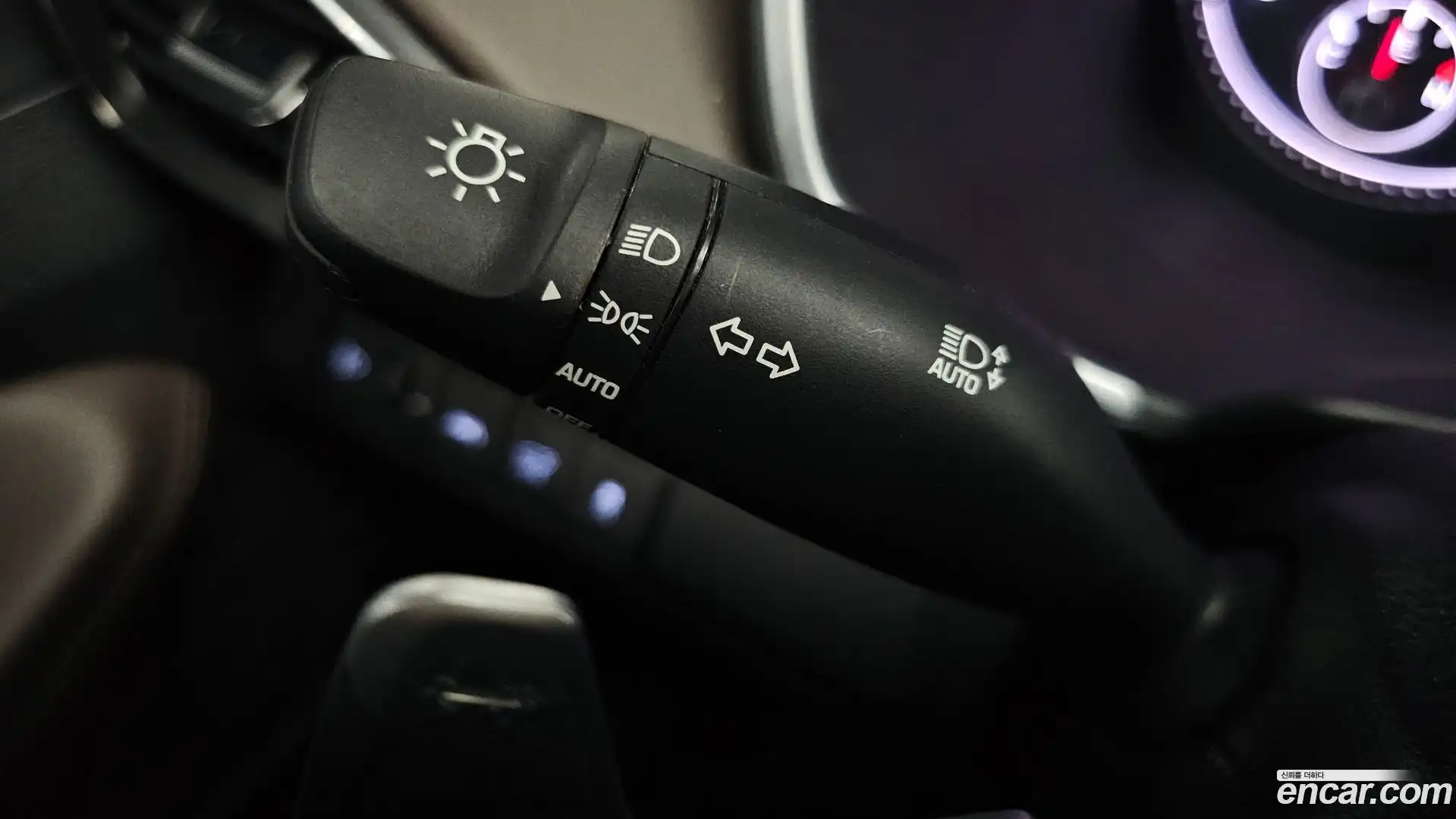 Santafe Hyundai 2023.1-OPTION-045