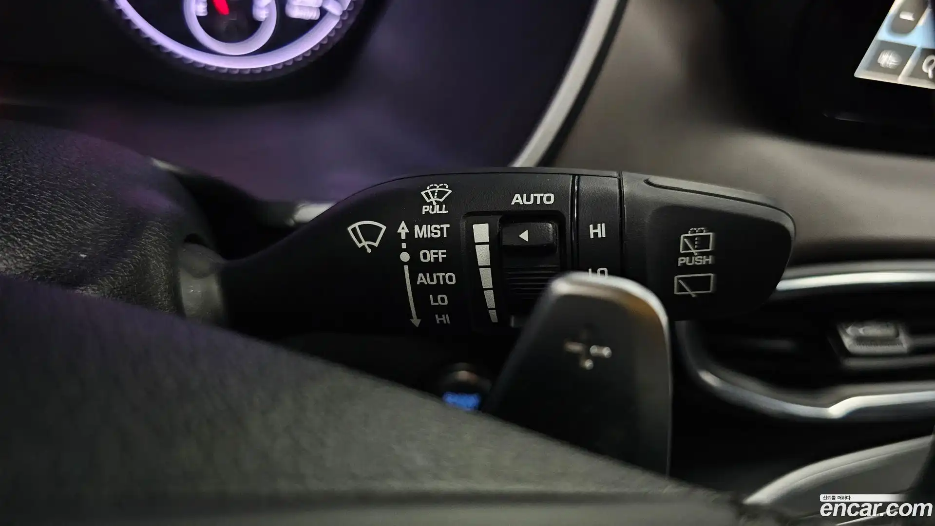 Santafe Hyundai 2023.1-OPTION-047