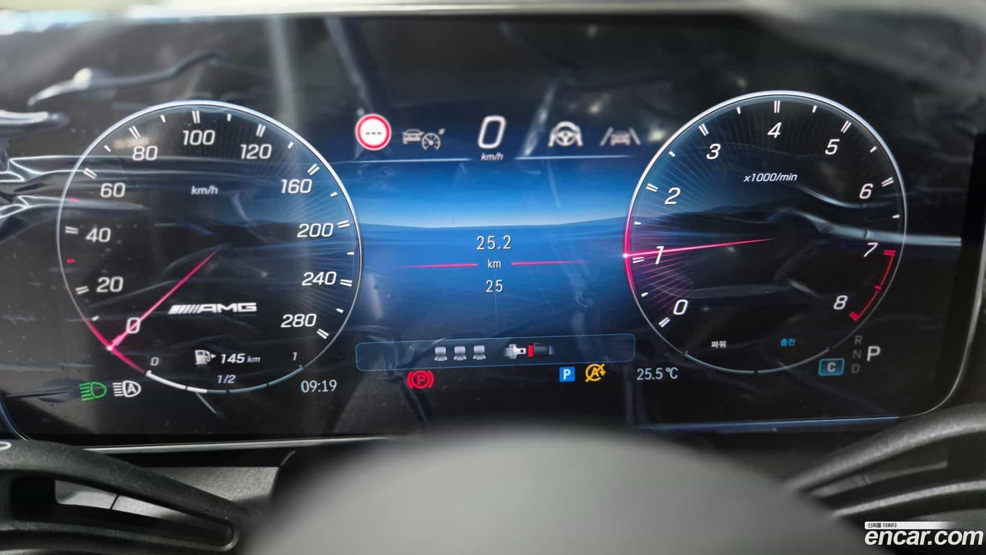 GLC-Class Mercedes-Benz 2025.11-OPTION-020