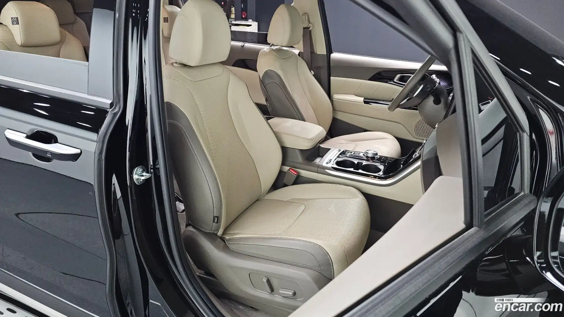 Canival Kia 2023.9-INNER-010