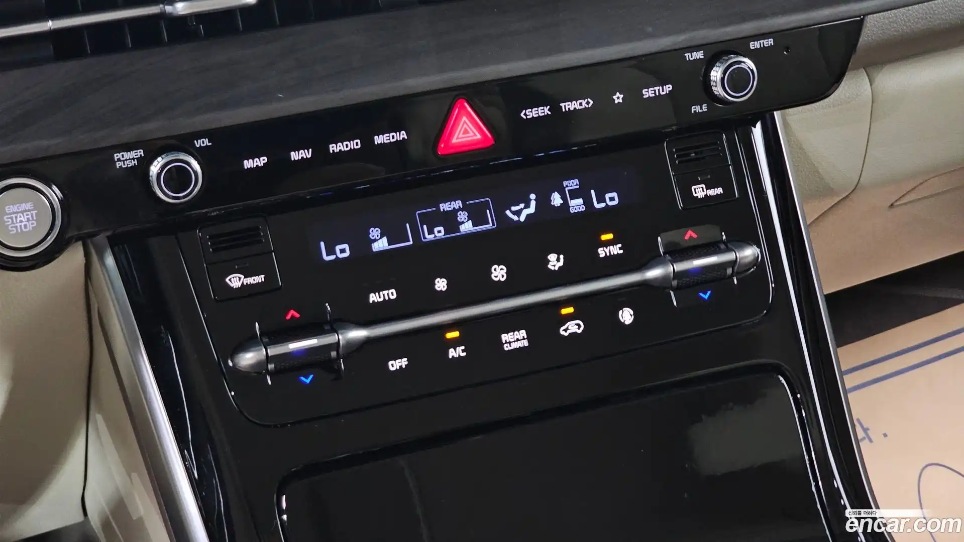 Canival Kia 2023.9-OPTION-022