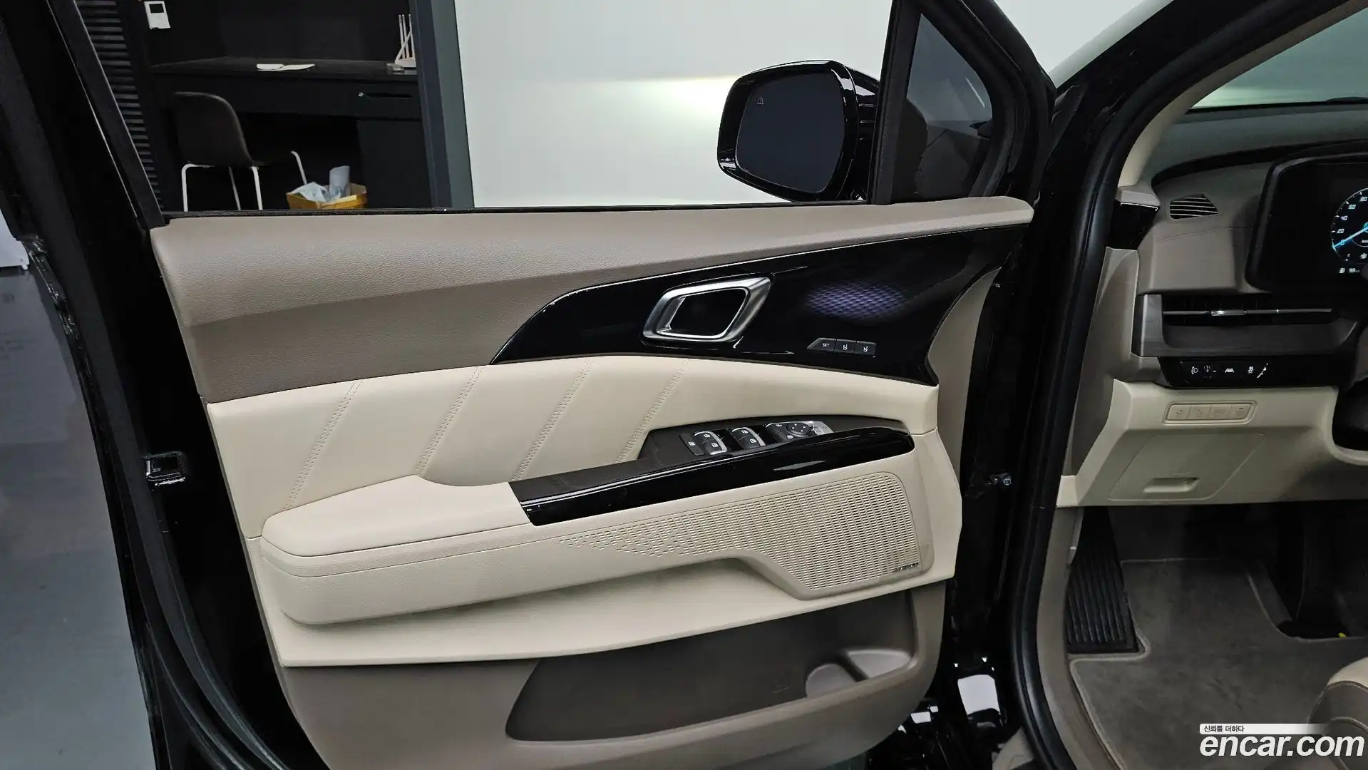 Canival Kia 2023.9-INNER-034