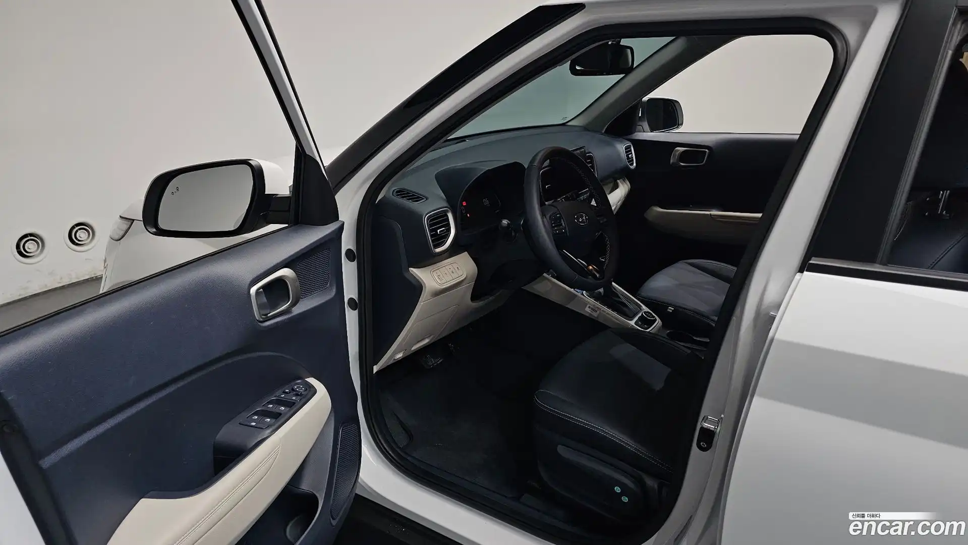 Venue Hyundai 2025.5-INNER-010