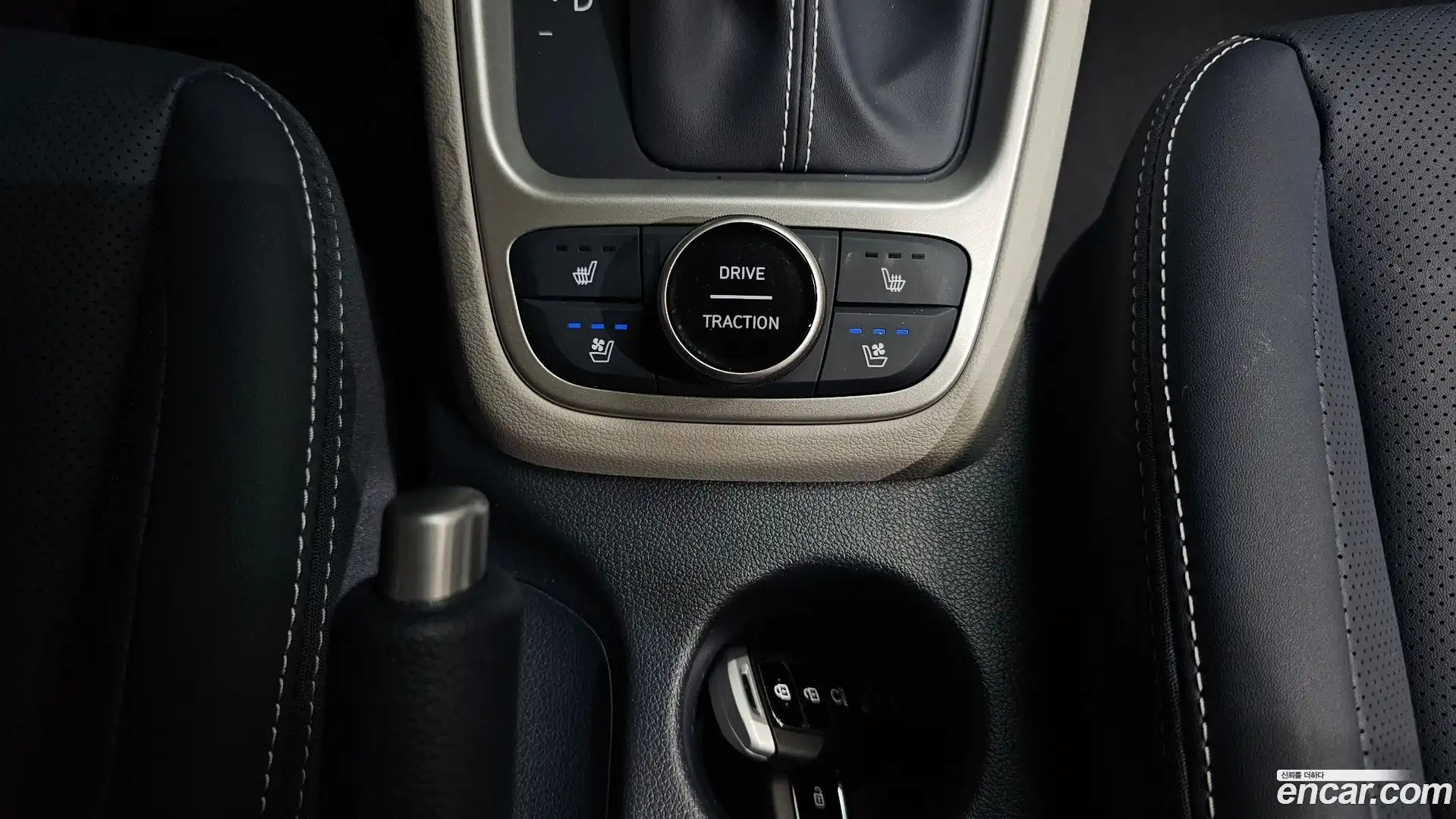 Venue Hyundai 2025.5-OPTION-042