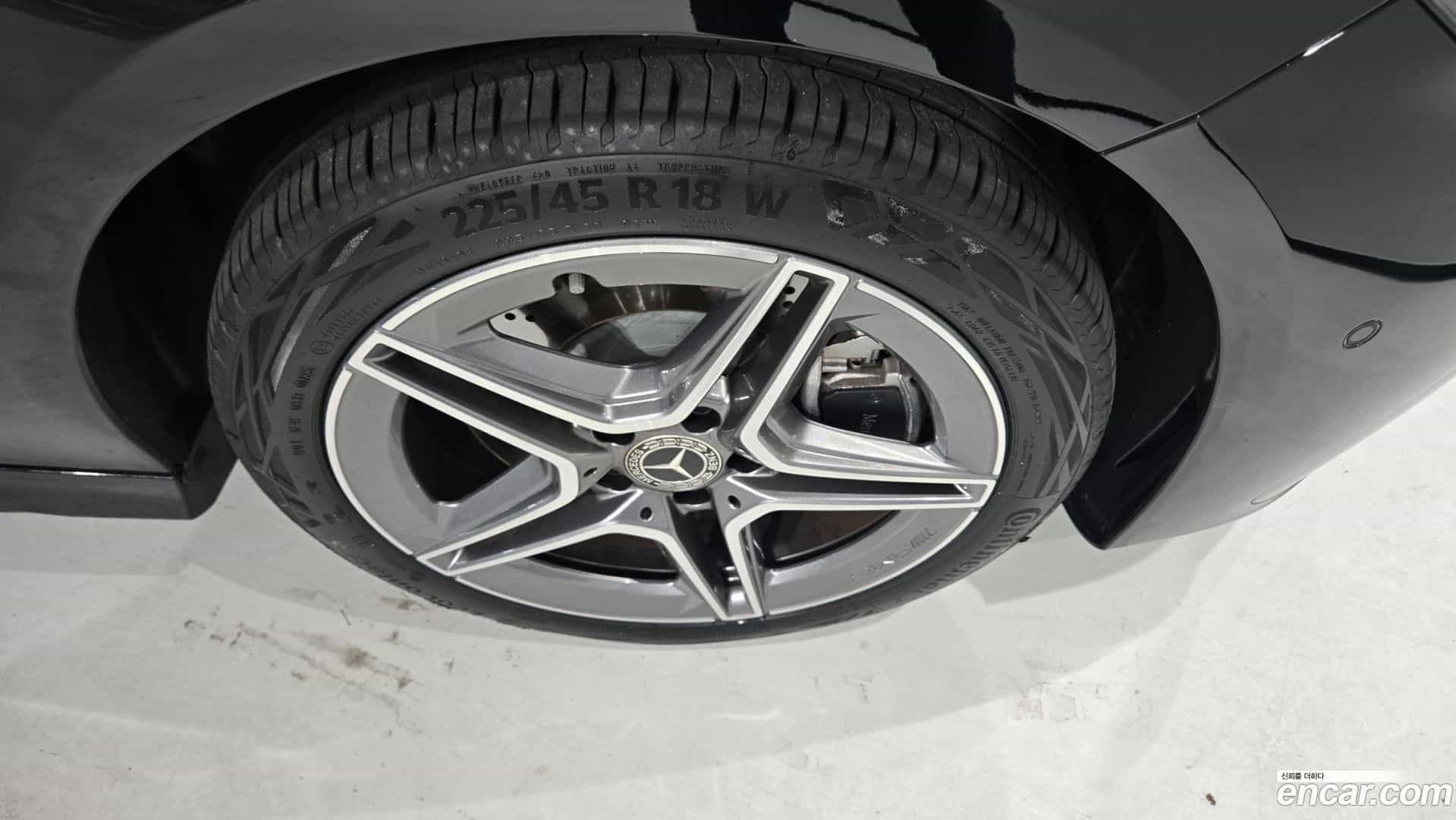 CLA-Class Mercedes-Benz 2025.9-OUTER-005