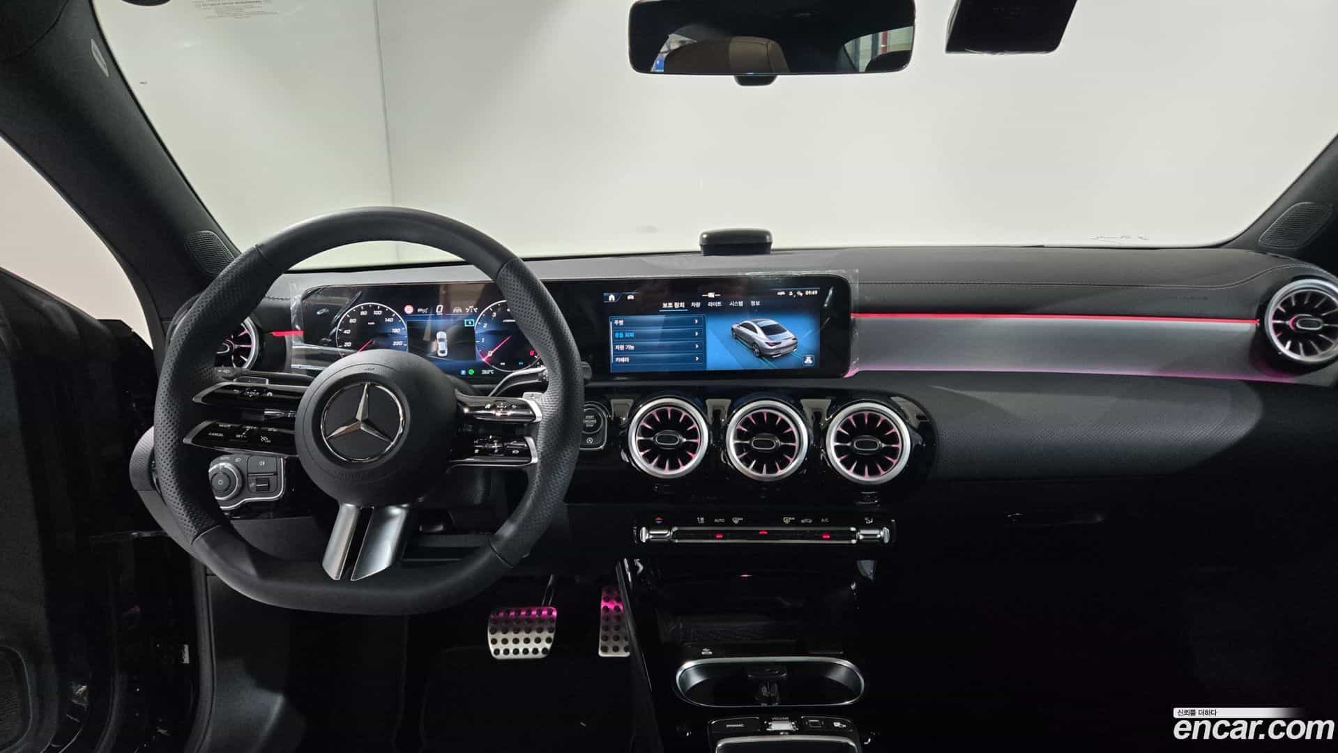 CLA-Class Mercedes-Benz 2025.9-OPTION-021
