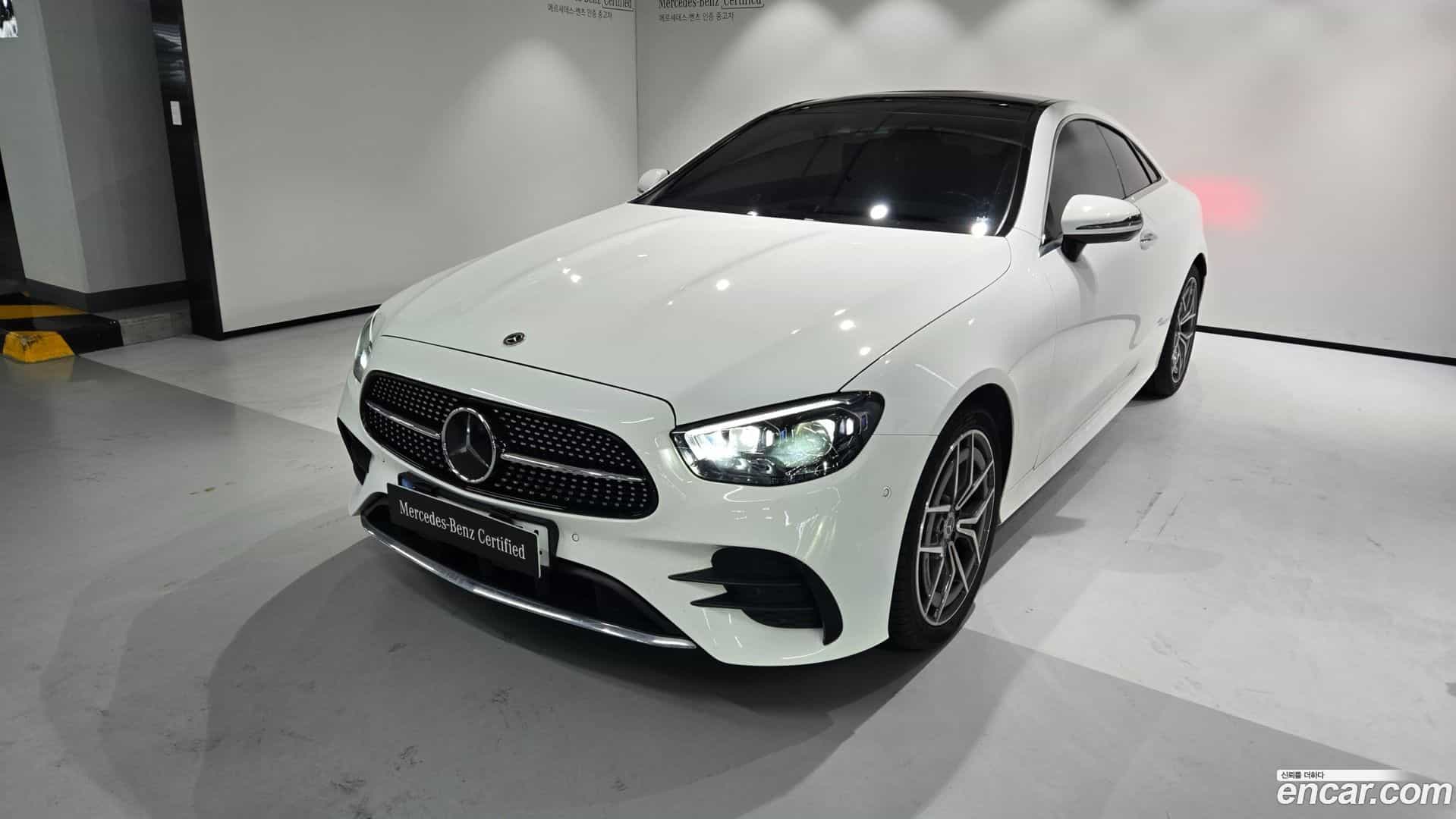 E-Class Mercedes-Benz 2022.6-OUTER-001