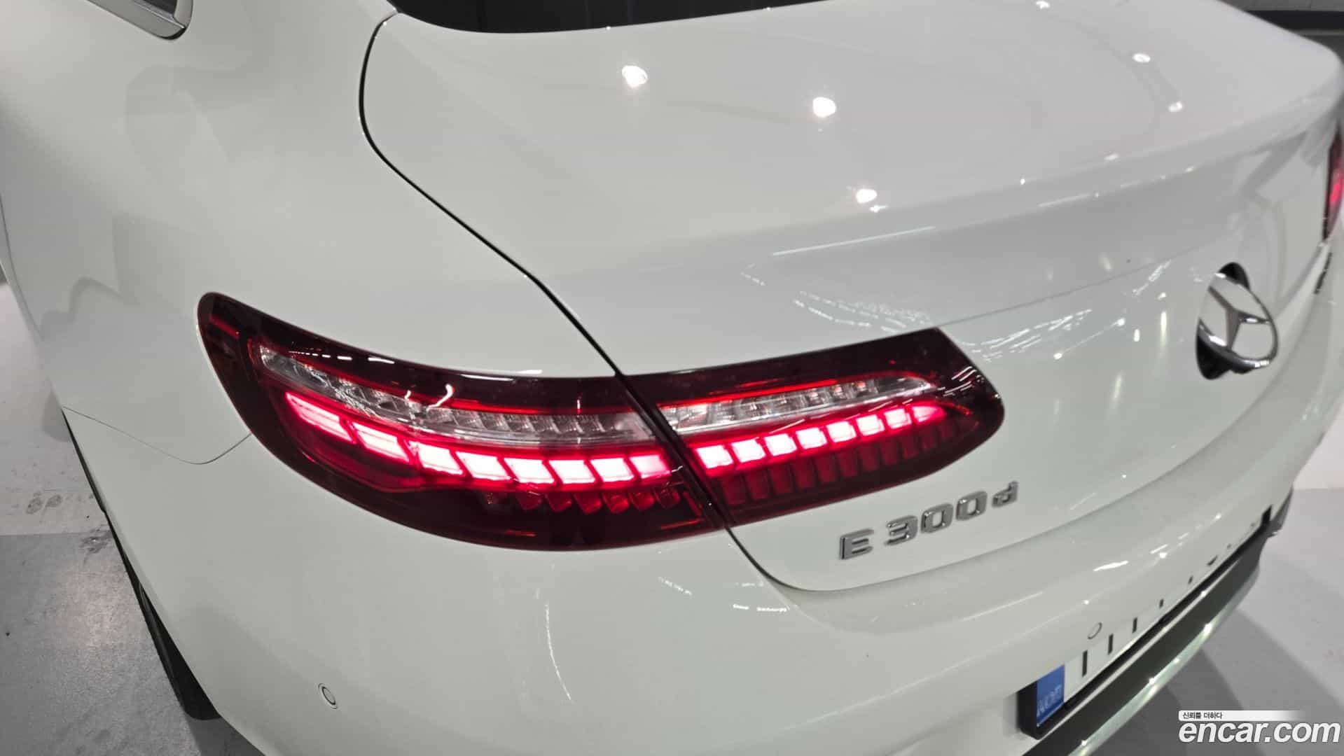 E-Class Mercedes-Benz 2022.6-OPTION-017