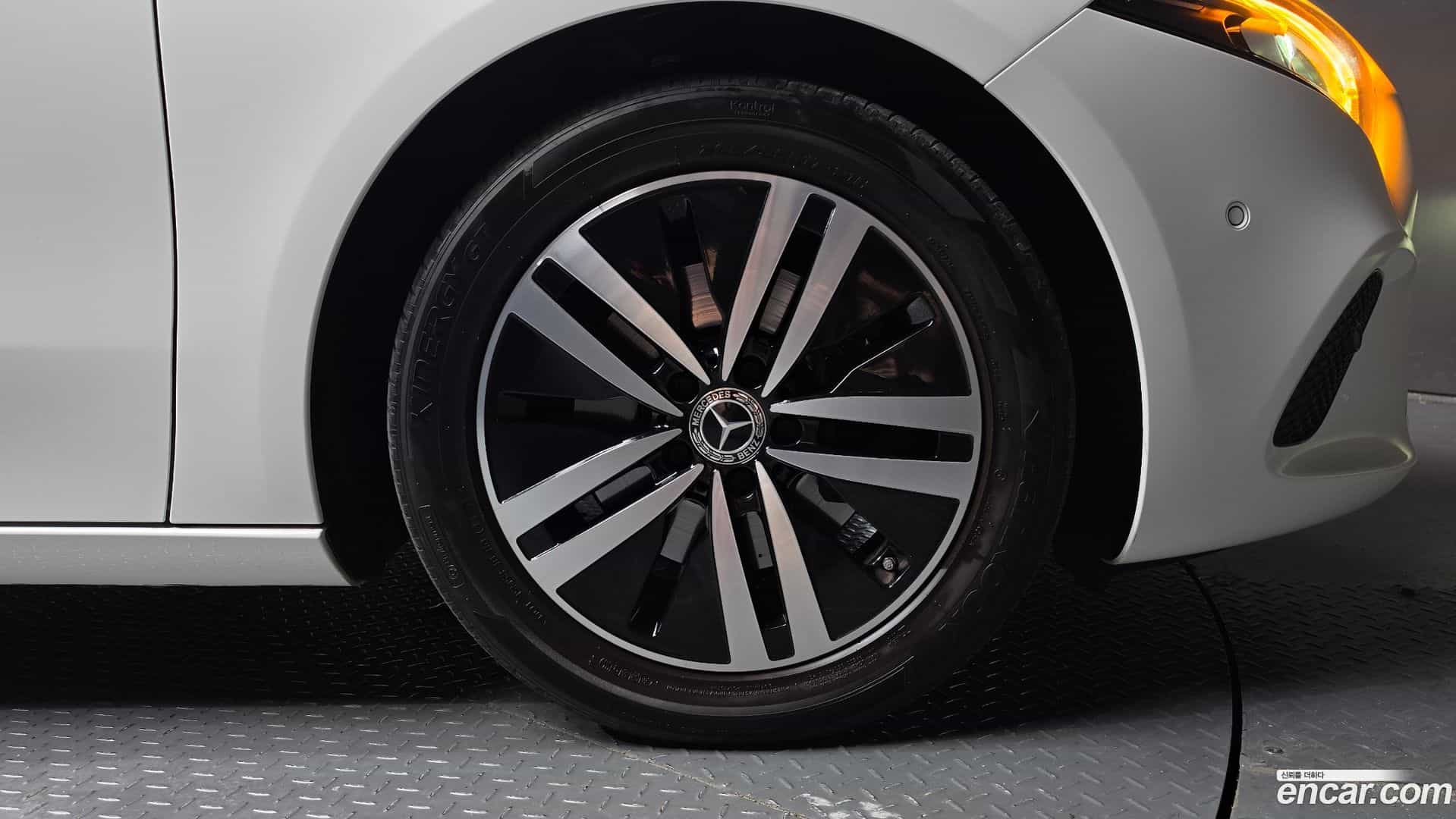A-Class Mercedes-Benz 2021.2-OUTER-005