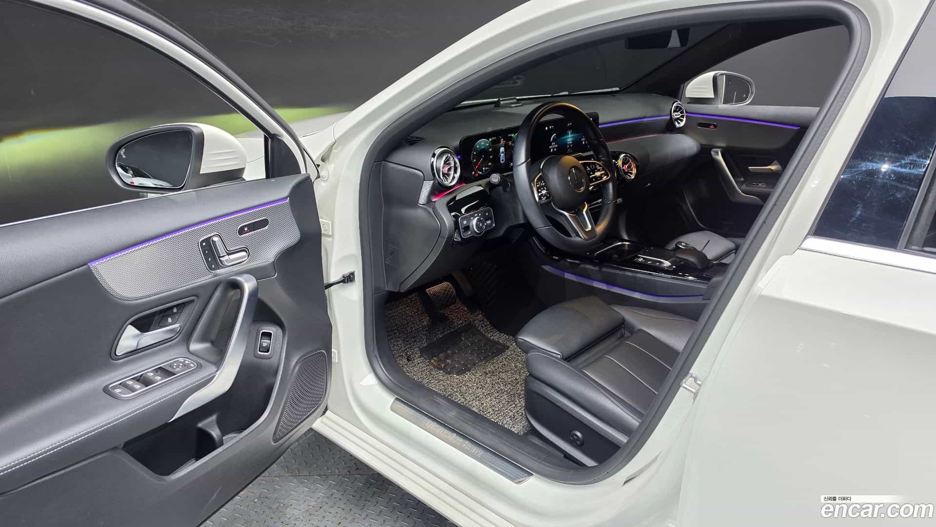 A-Class Mercedes-Benz 2021.2-INNER-010