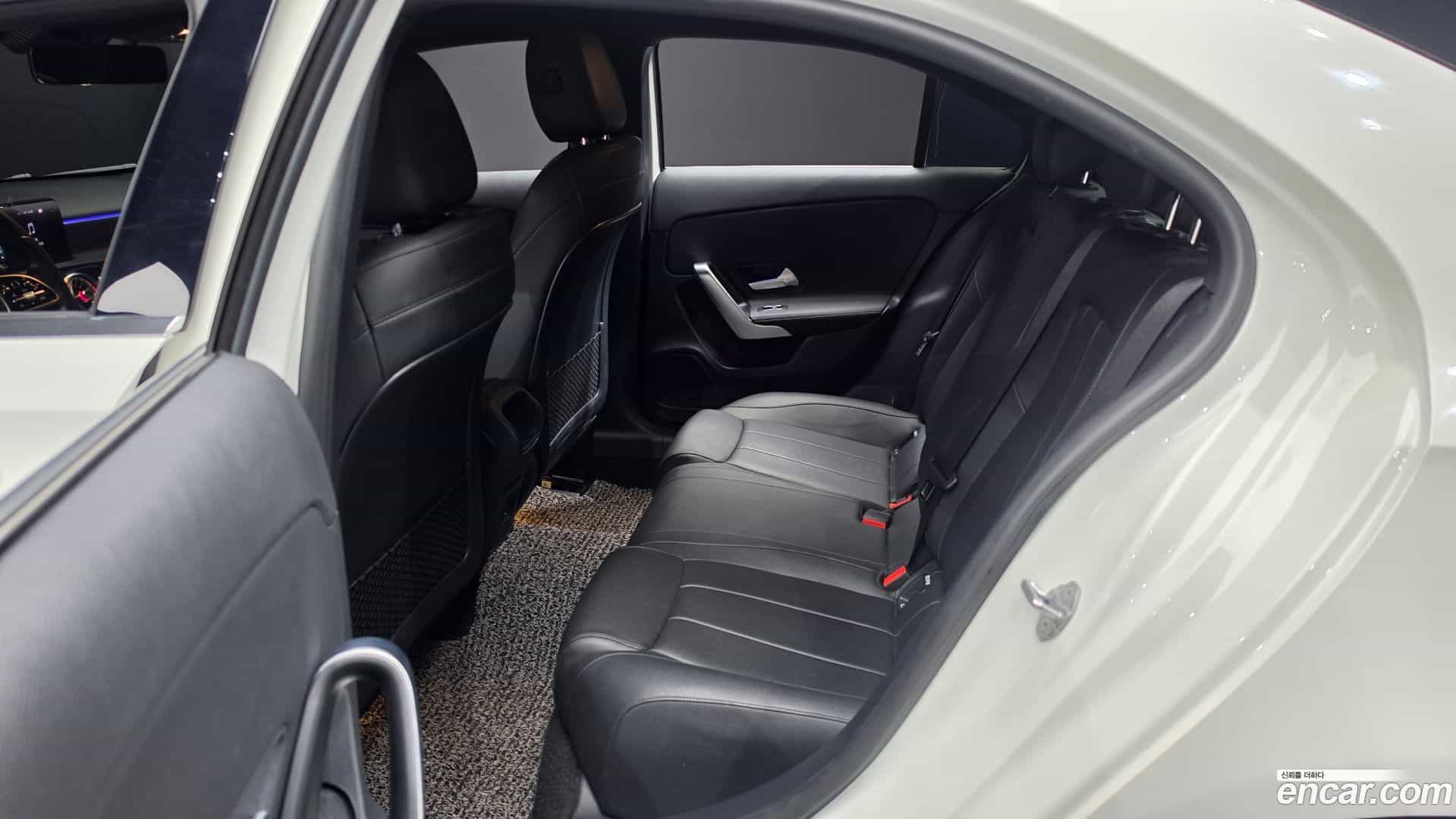 A-Class Mercedes-Benz 2021.2-OPTION-015