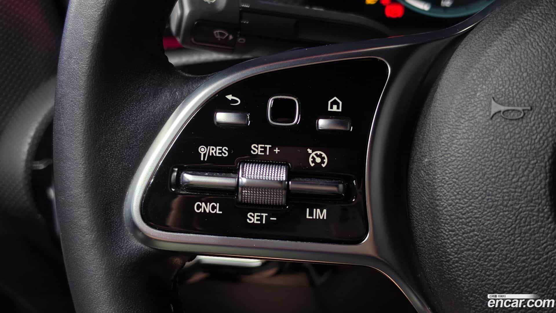 A-Class Mercedes-Benz 2021.2-OPTION-017