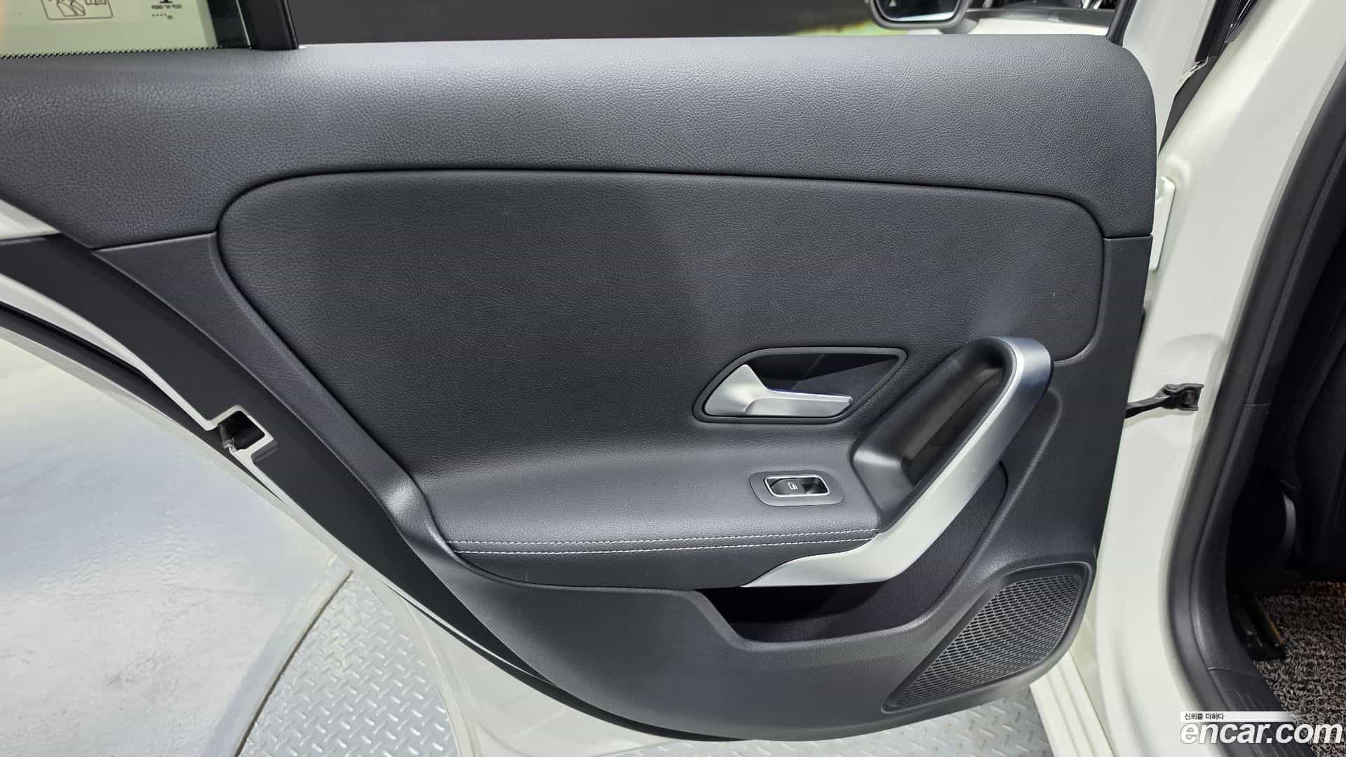 A-Class Mercedes-Benz 2021.2-INNER-035
