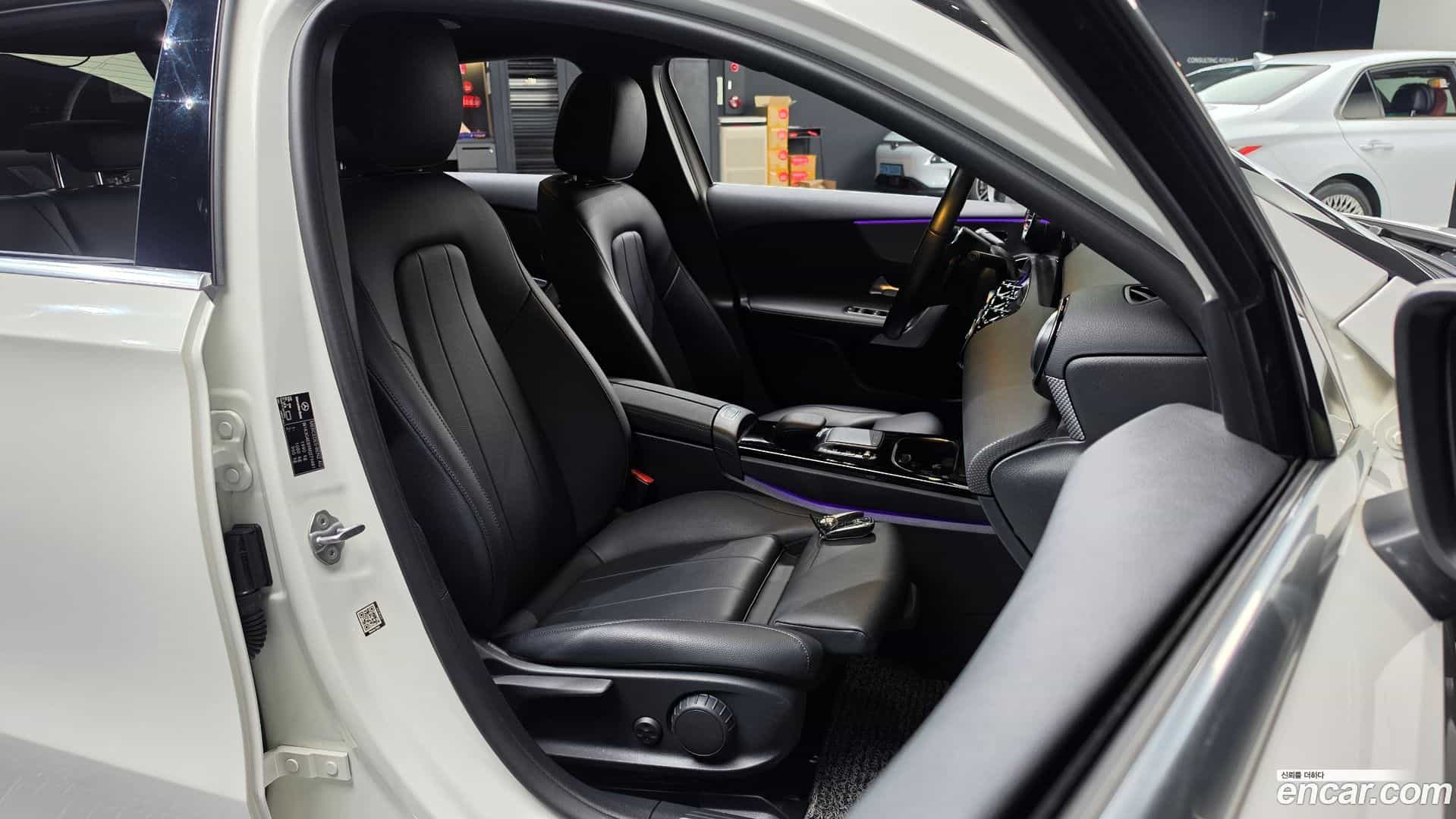 A-Class Mercedes-Benz 2021.2-INNER-036