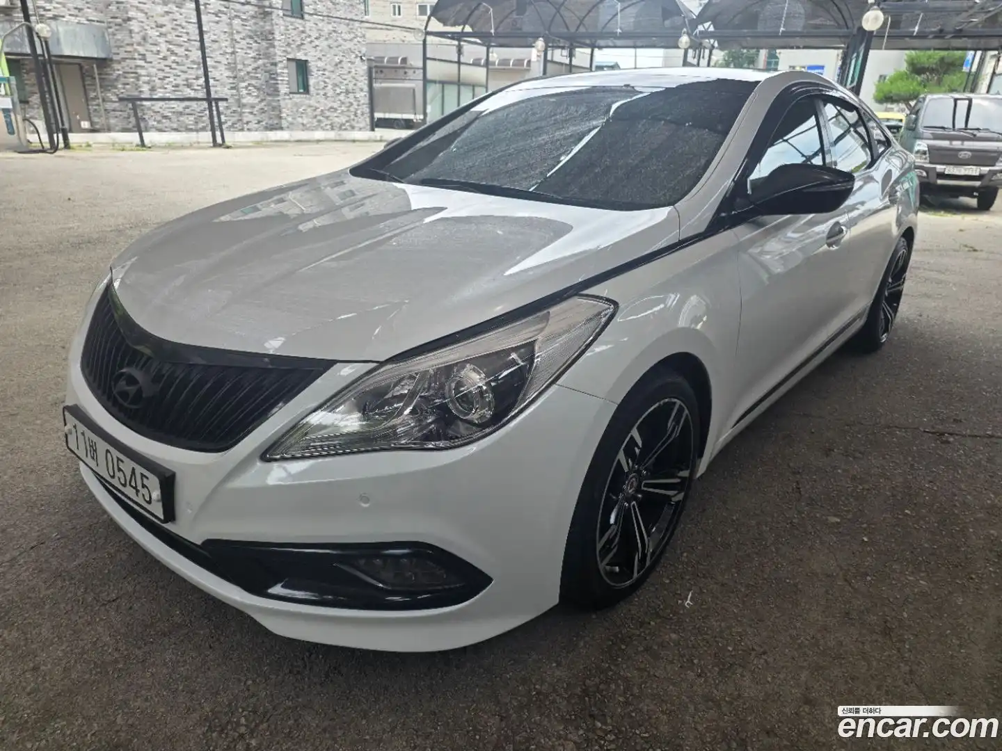 Grandeur Hyundai 2016.0-OUTER-001