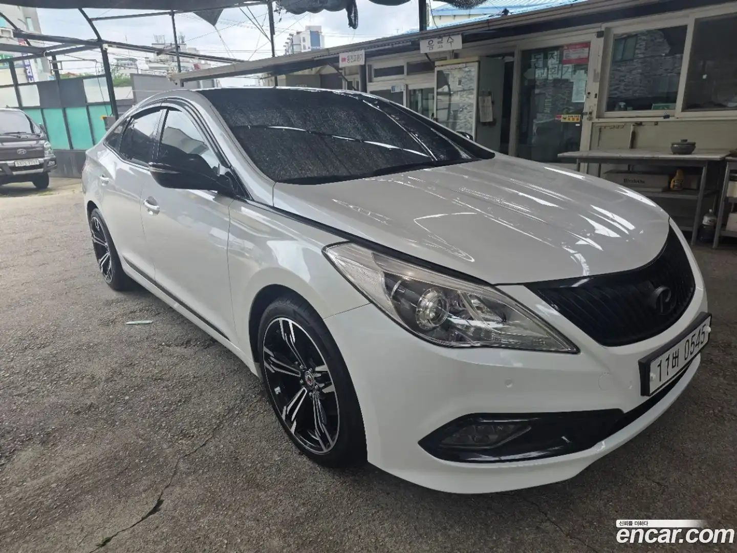 Grandeur Hyundai 2016.0-OUTER-003