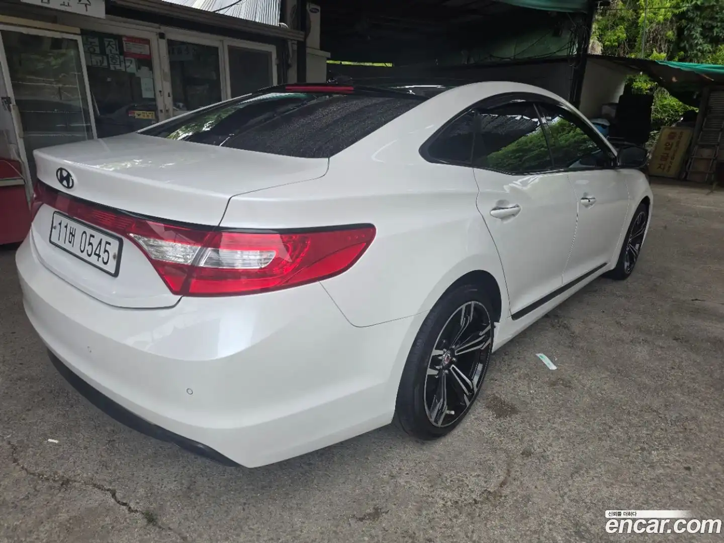 Grandeur Hyundai 2016.0-OUTER-005