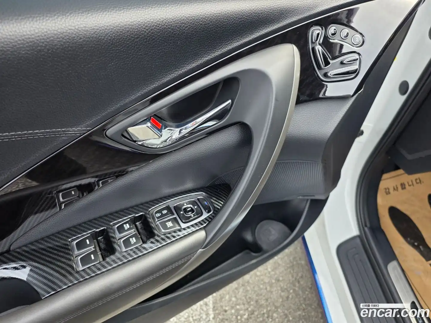 Grandeur Hyundai 2016.0-OPTION-019