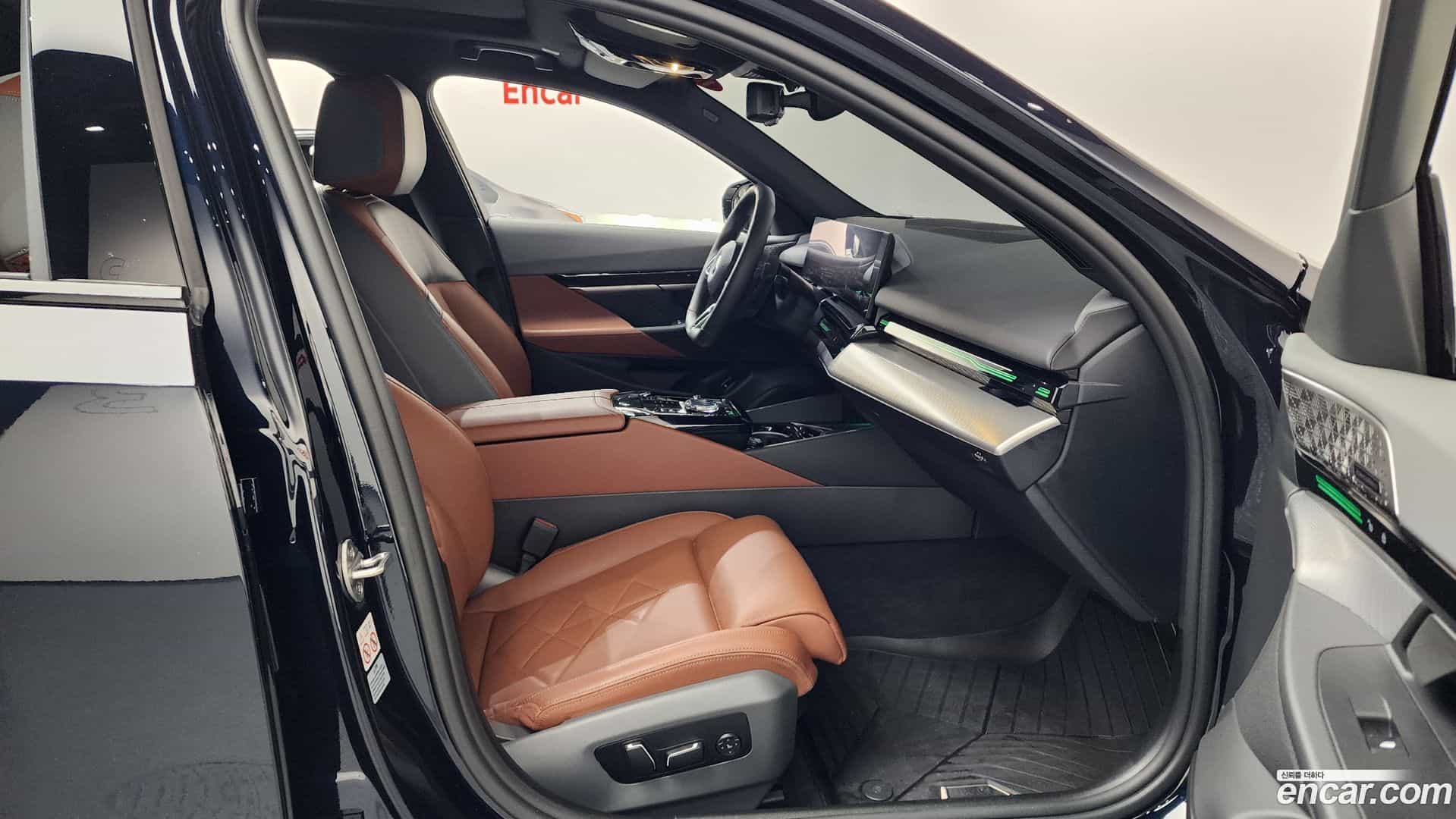 5-Series BMW 2024.7-INNER-036