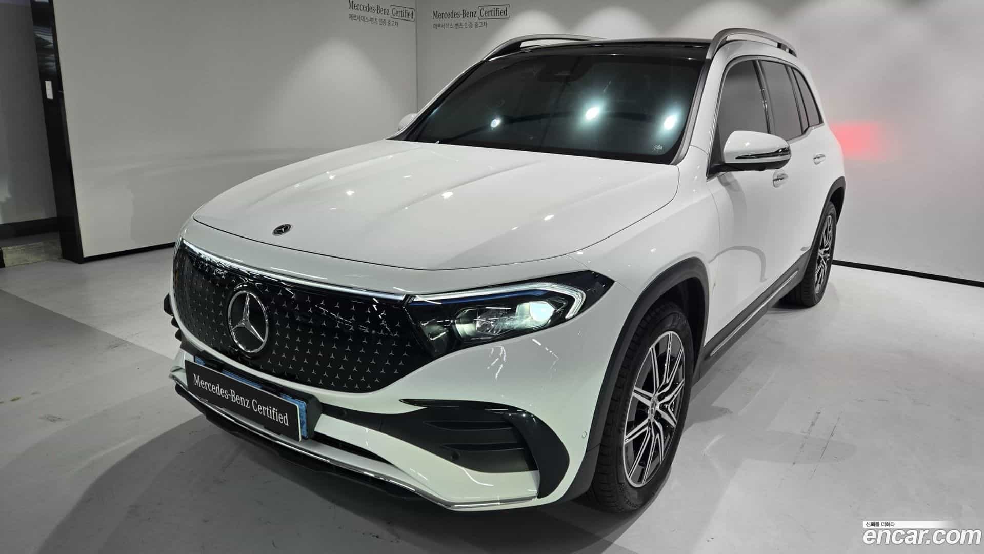 EQB Mercedes-Benz 2025.9-OUTER-001