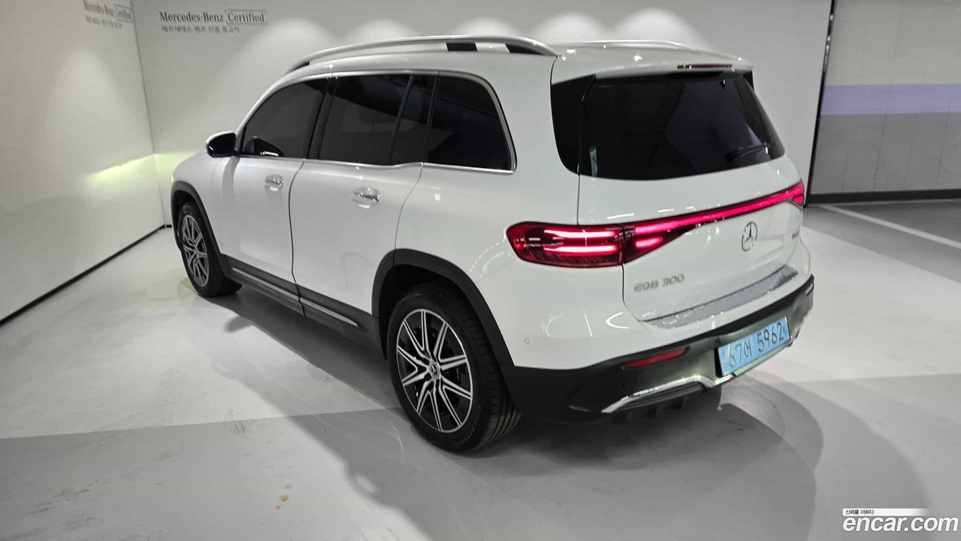 EQB Mercedes-Benz 2025.9-OUTER-003
