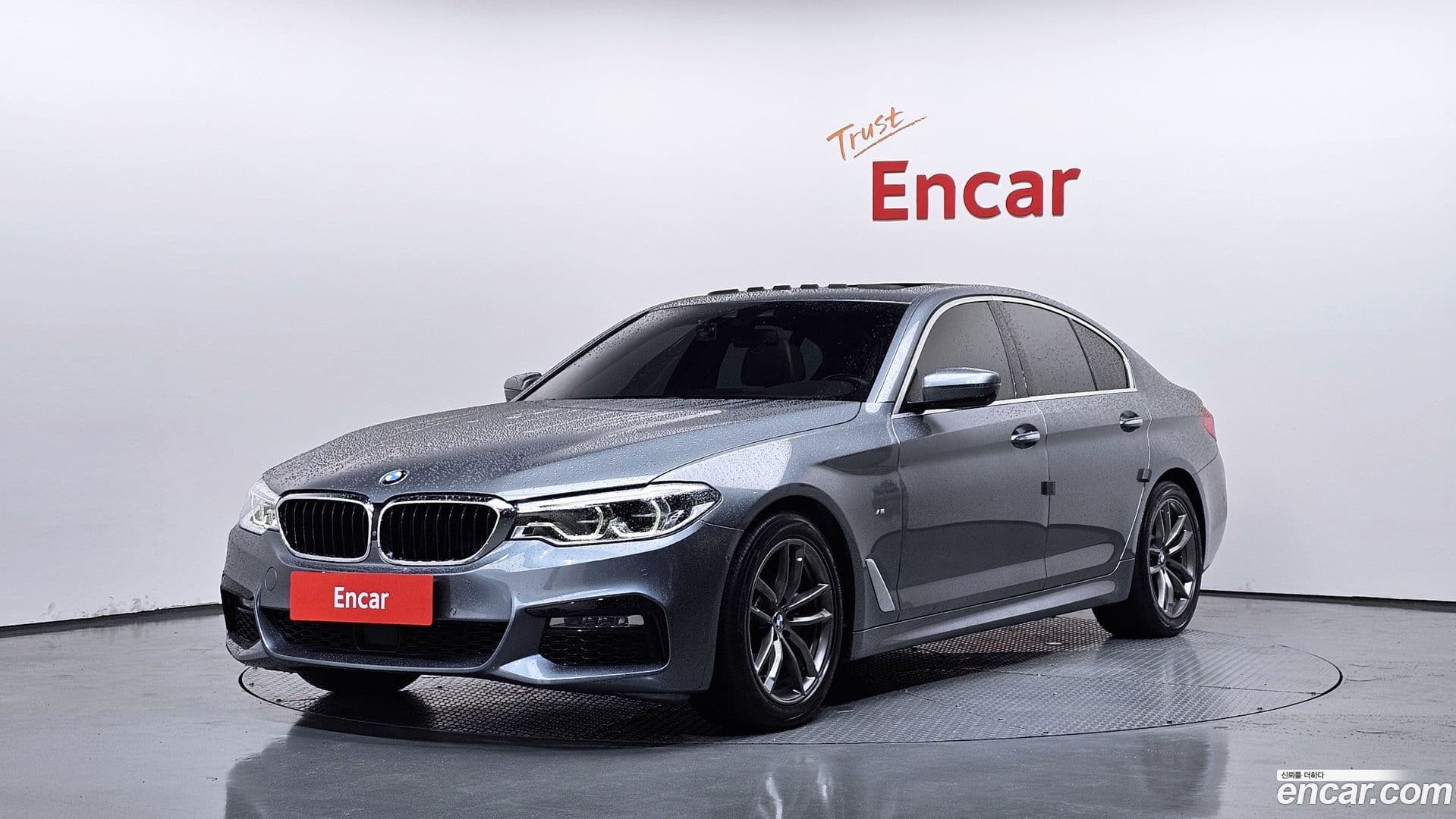 Main__Slider__Photo:5-Series BMW 2017.10-0