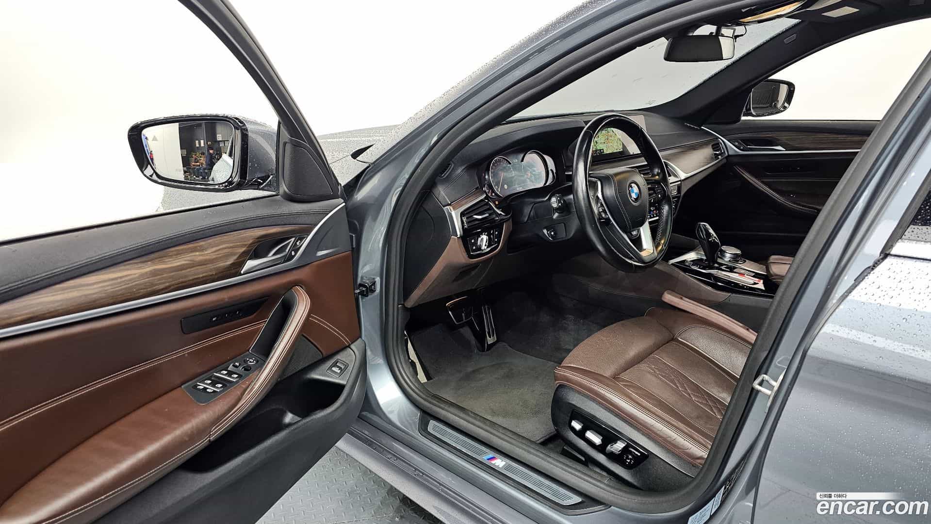 5-Series BMW 2017.10-INNER-010