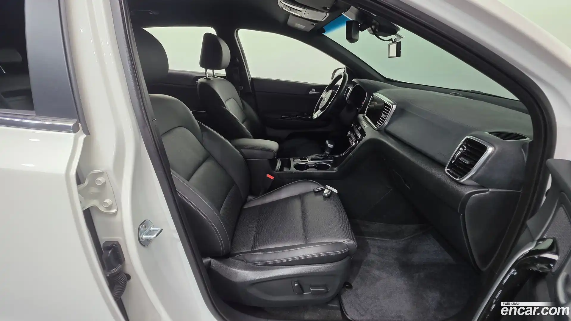 Sportage Kia 2019.4-INNER-036