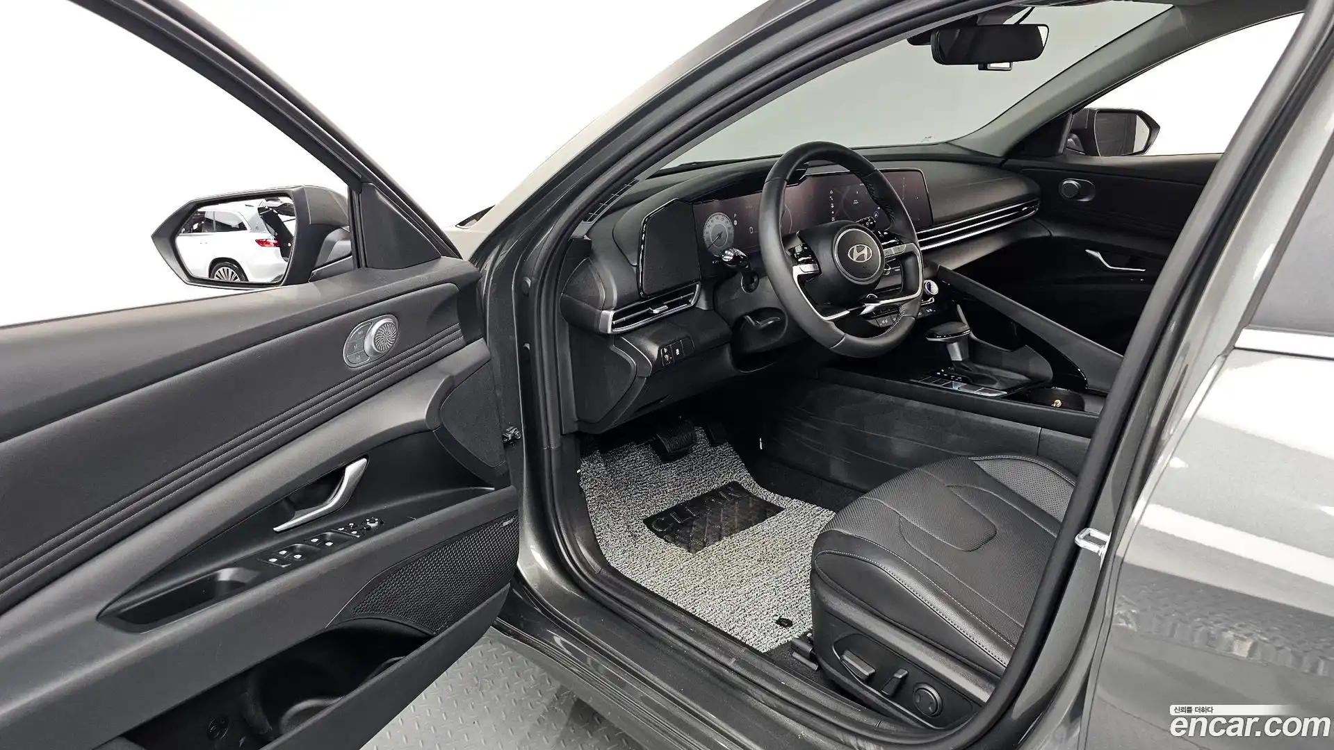 AVANTE Hyundai 2025.6-INNER-010