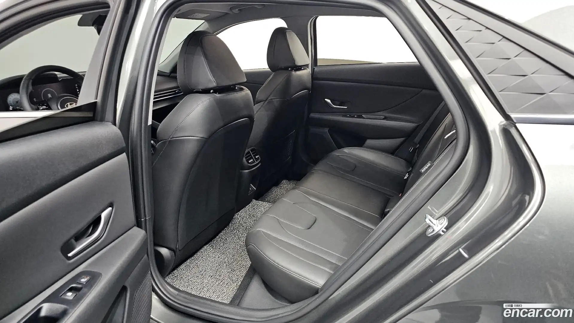 AVANTE Hyundai 2025.6-OPTION-015