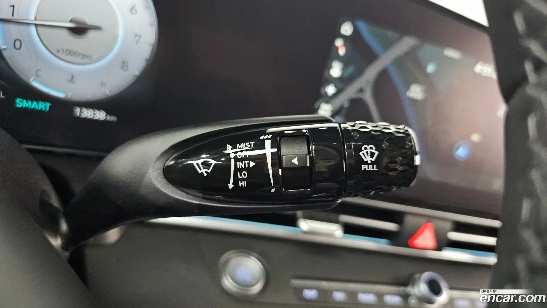 AVANTE Hyundai 2025.6-OPTION-022