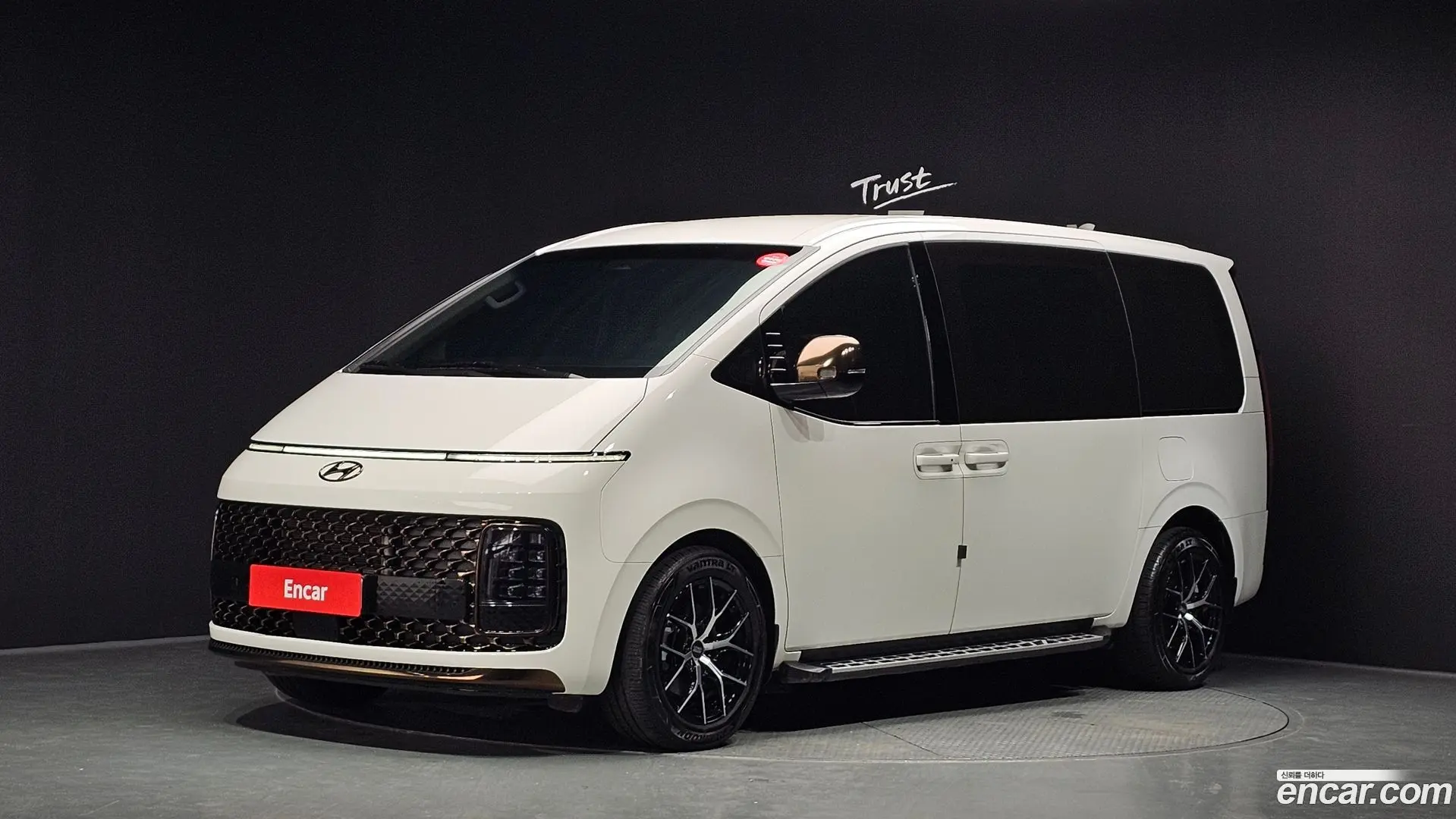 Main__Slider__Photo:Staria Hyundai 2025.0-0