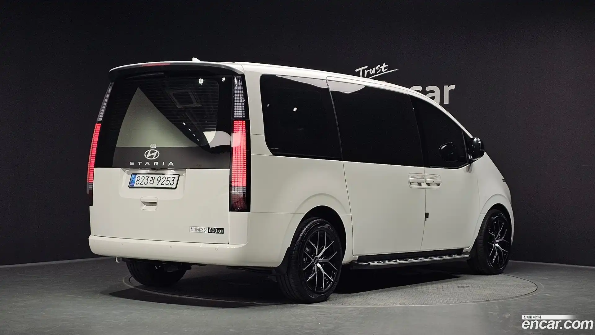 Staria Hyundai 2025.0-OUTER-002