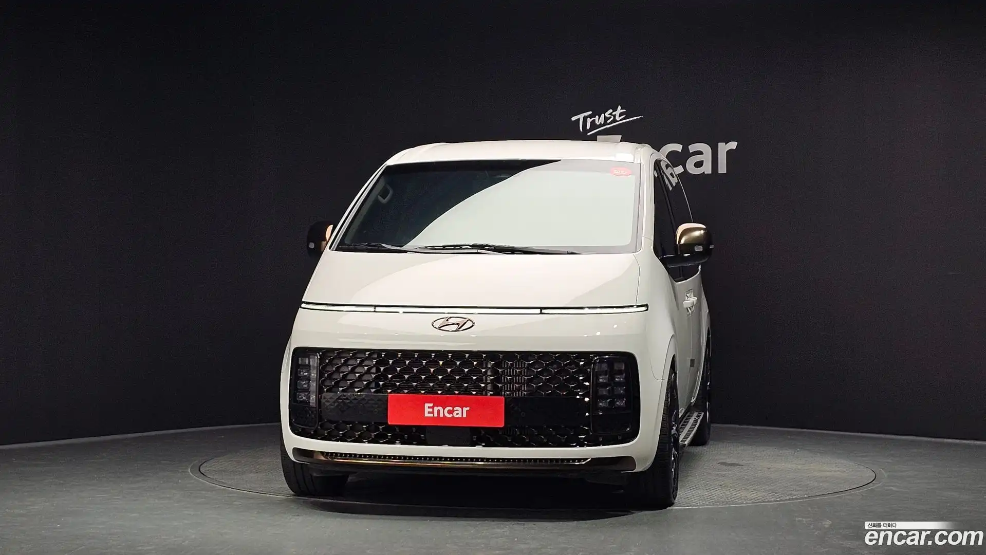 Staria Hyundai 2025.0-OUTER-003