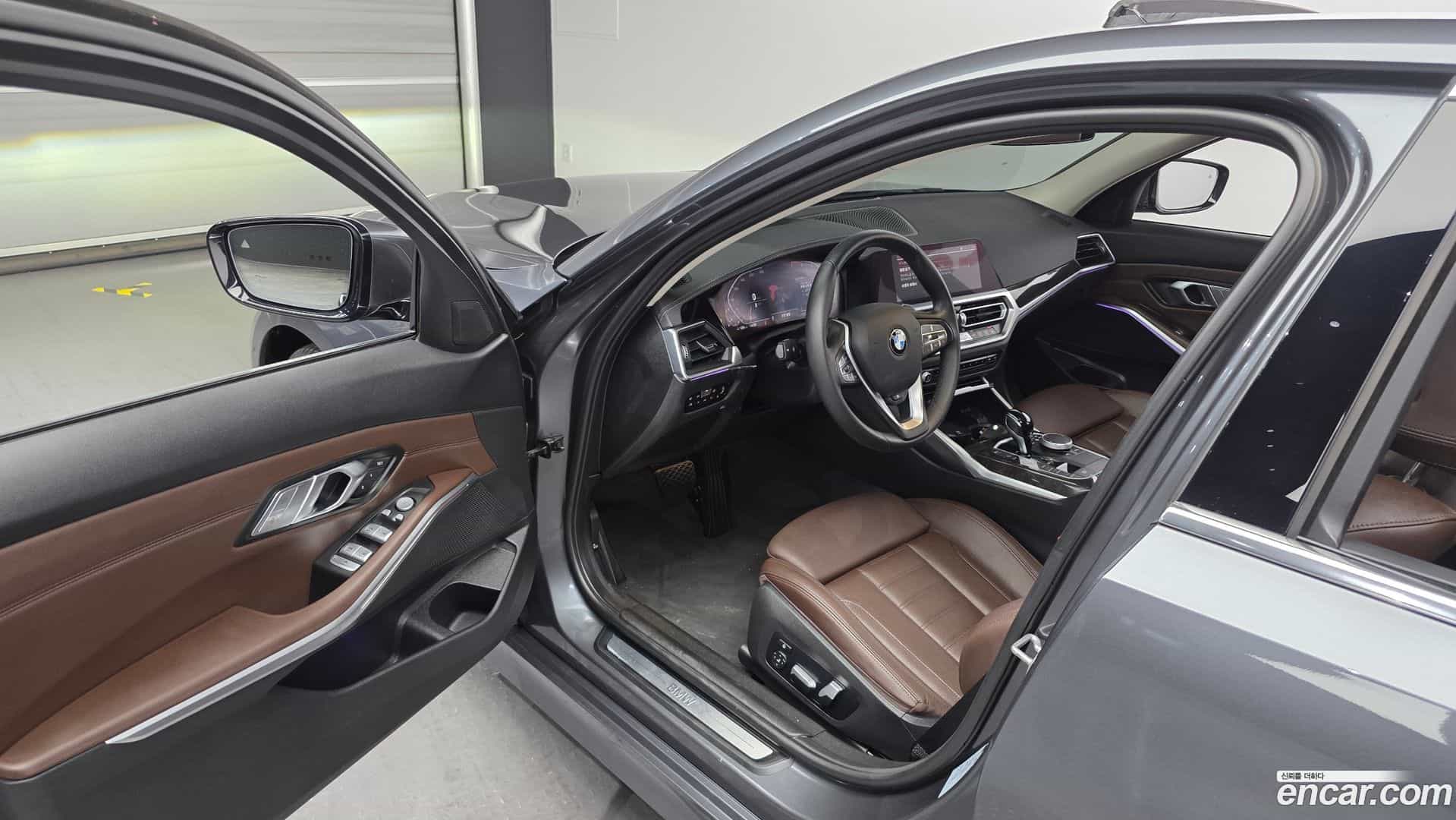 3-Series BMW 2021.9-INNER-010