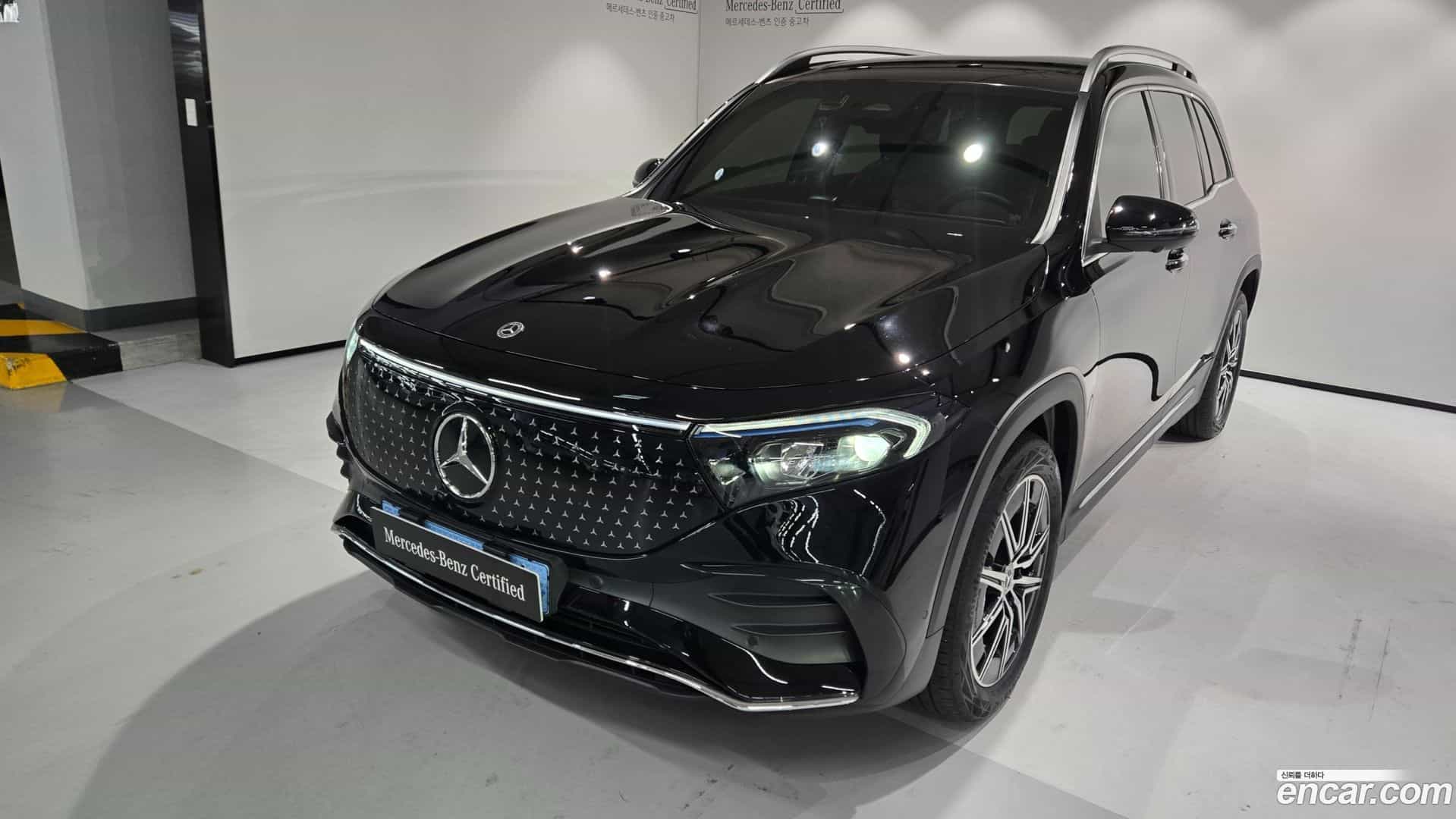EQB Mercedes-Benz 2025.9-OUTER-001