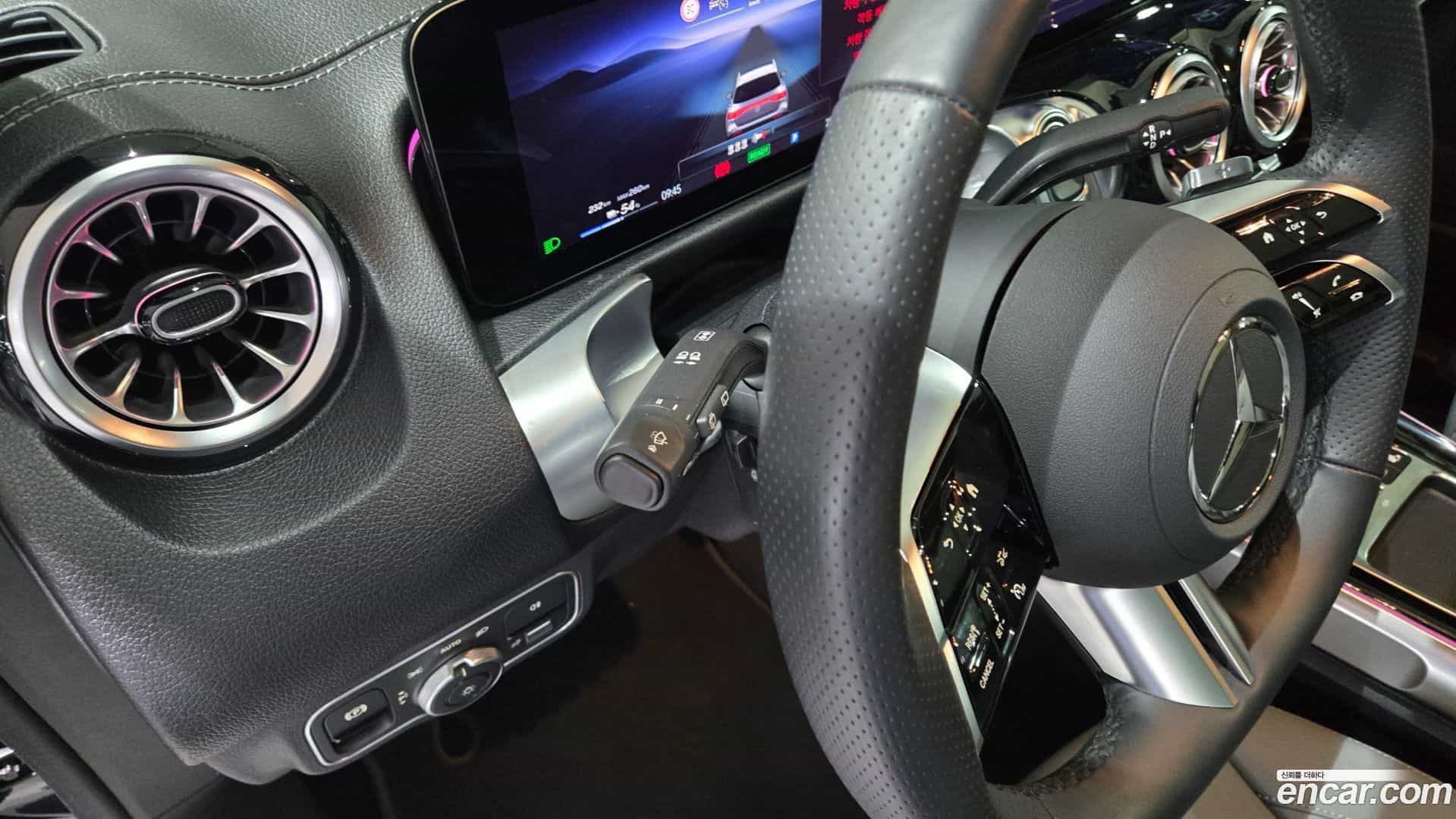 EQB Mercedes-Benz 2025.9-OPTION-023