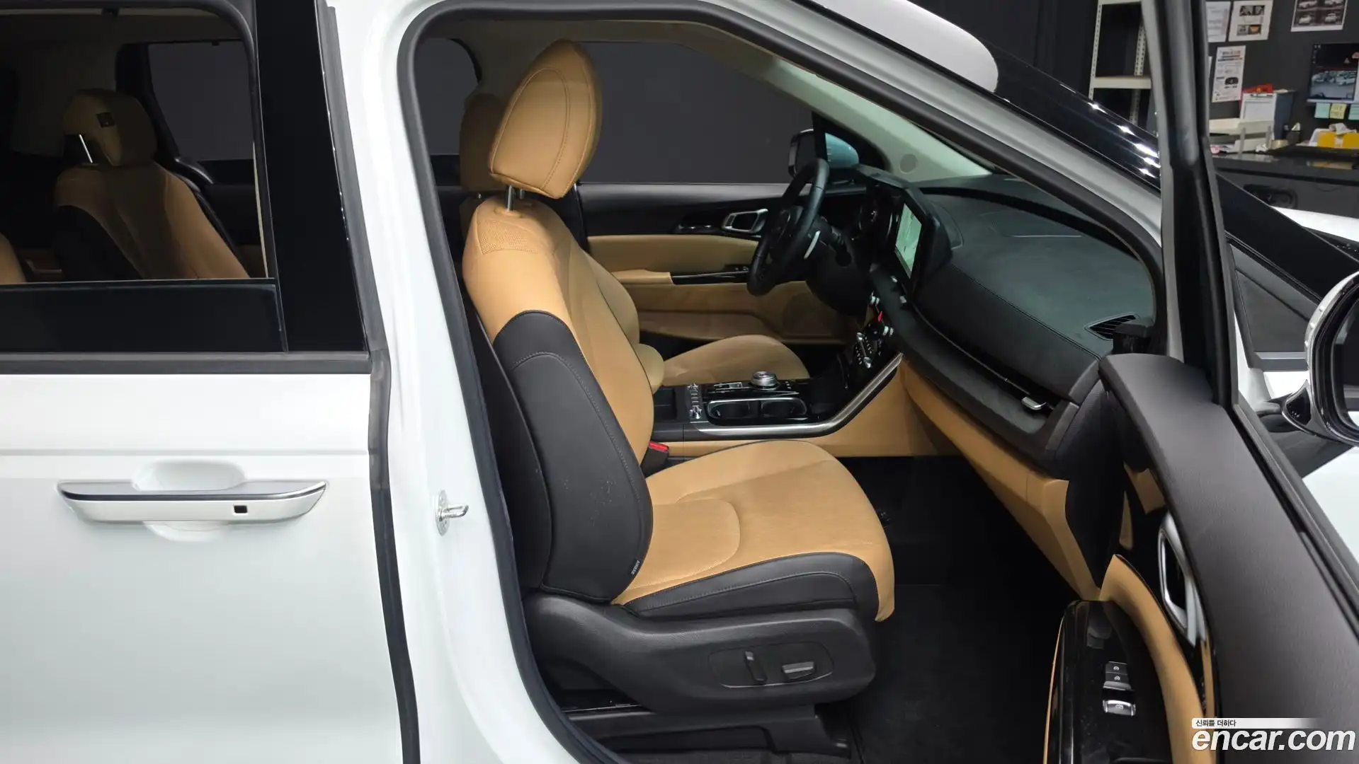 Canival Kia 2023.3-OPTION-015