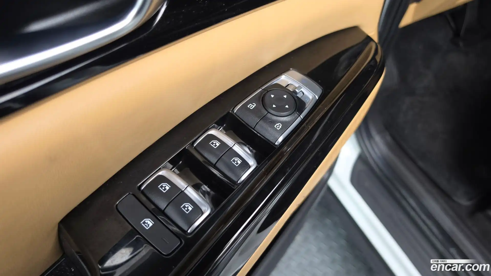 Canival Kia 2023.3-OPTION-017