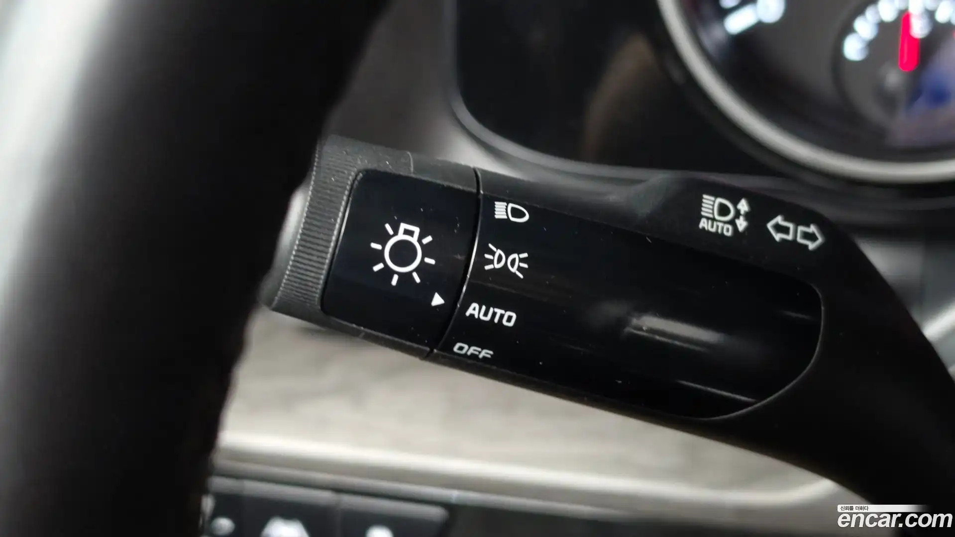 Canival Kia 2023.3-OPTION-019