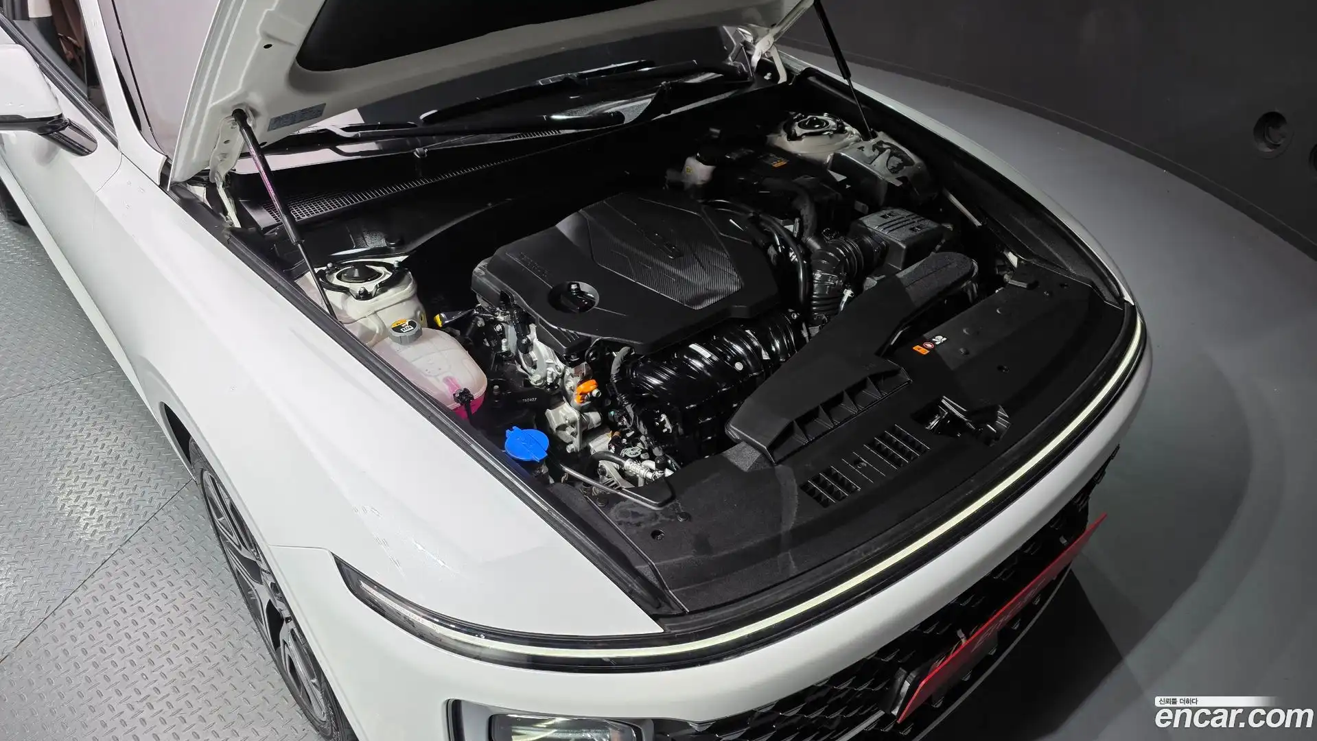 Grandeur Hyundai 2023.4-OUTER-006