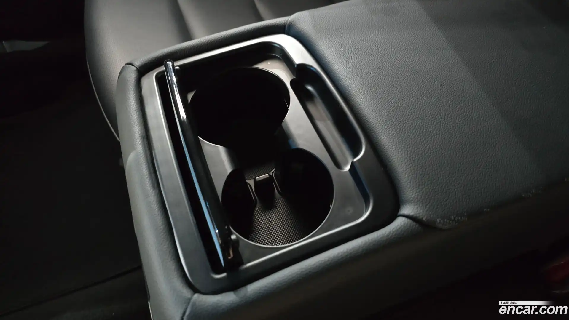 Grandeur Hyundai 2020.9-OPTION-042